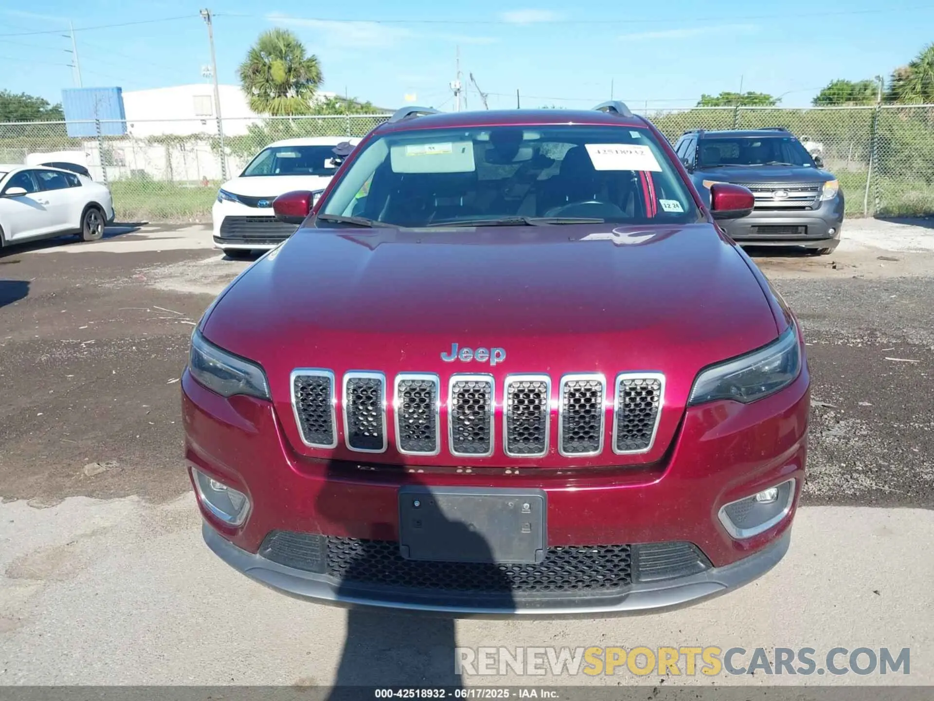 12 Photograph of a damaged car 1C4PJMDX5LD567098 JEEP CHEROKEE 2020