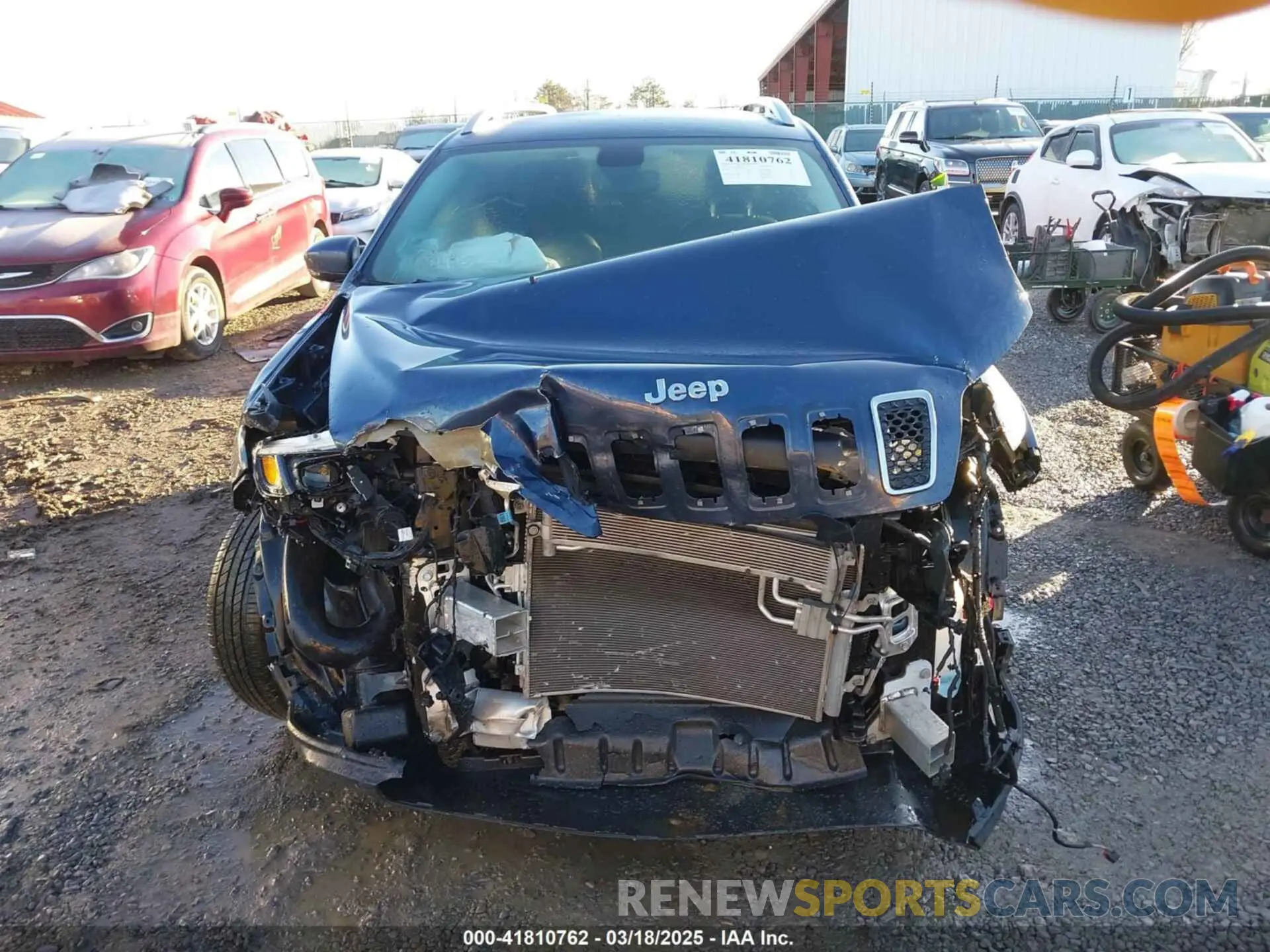 13 Photograph of a damaged car 1C4PJMDX5LD650885 JEEP CHEROKEE 2020