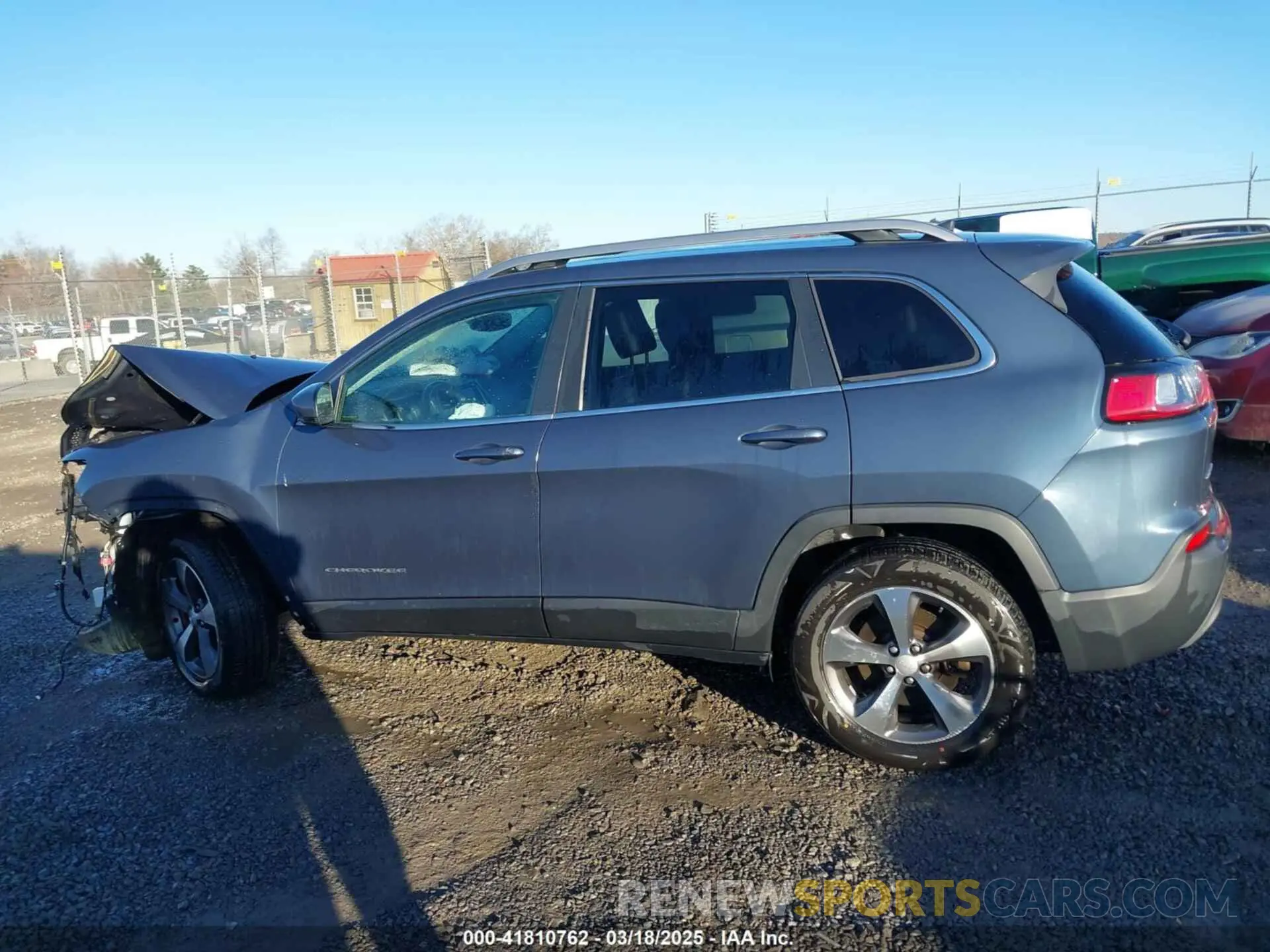 15 Photograph of a damaged car 1C4PJMDX5LD650885 JEEP CHEROKEE 2020