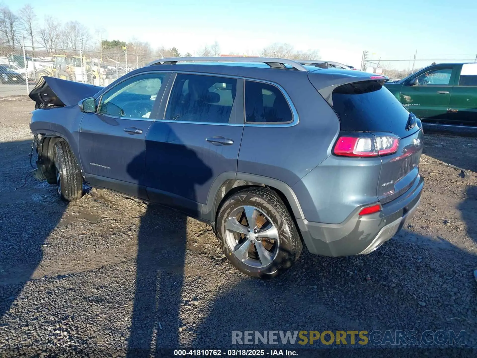 3 Photograph of a damaged car 1C4PJMDX5LD650885 JEEP CHEROKEE 2020
