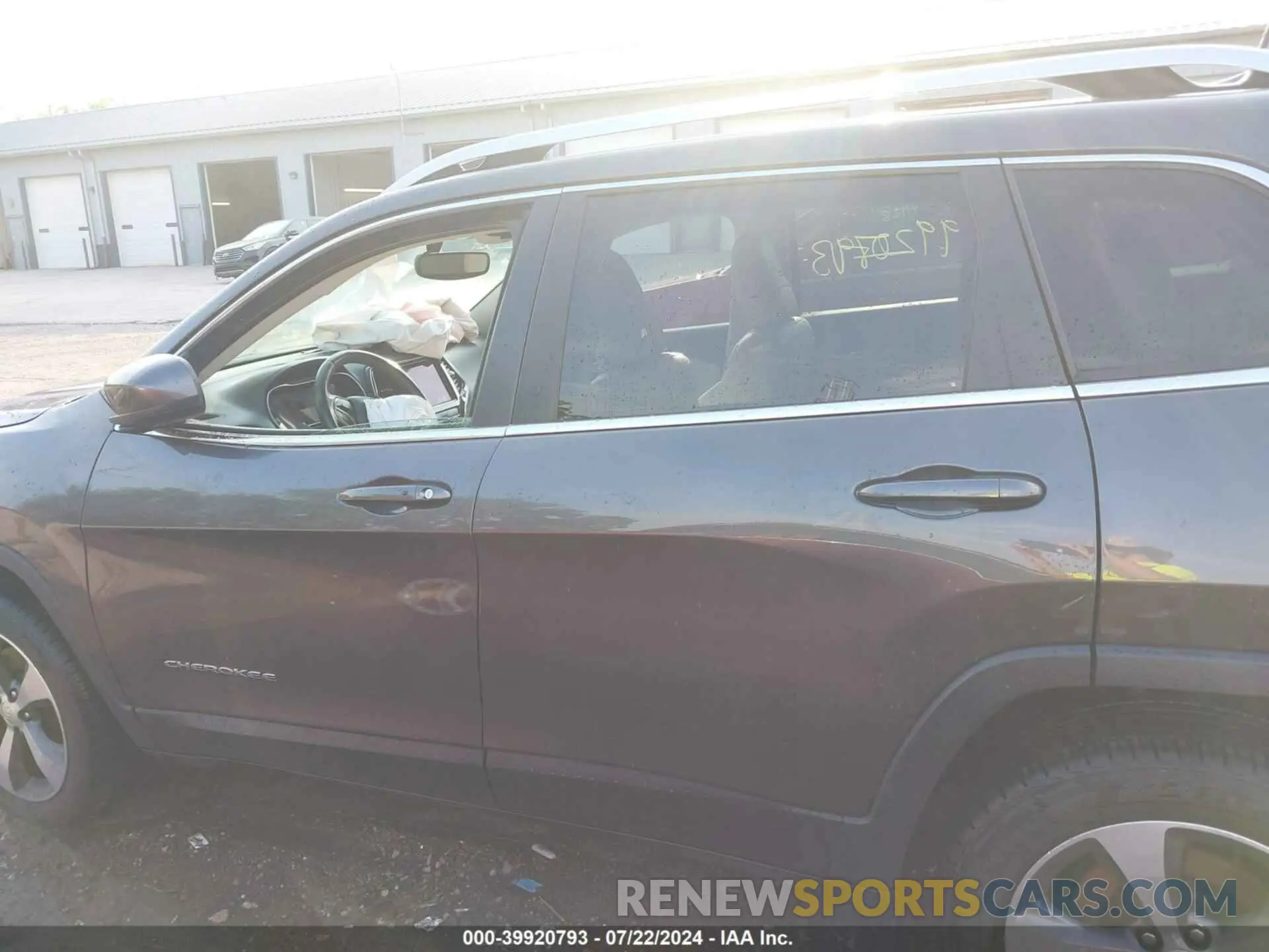 14 Фотография поврежденного автомобиля 1C4PJMDX8LD527369 JEEP CHEROKEE 2020