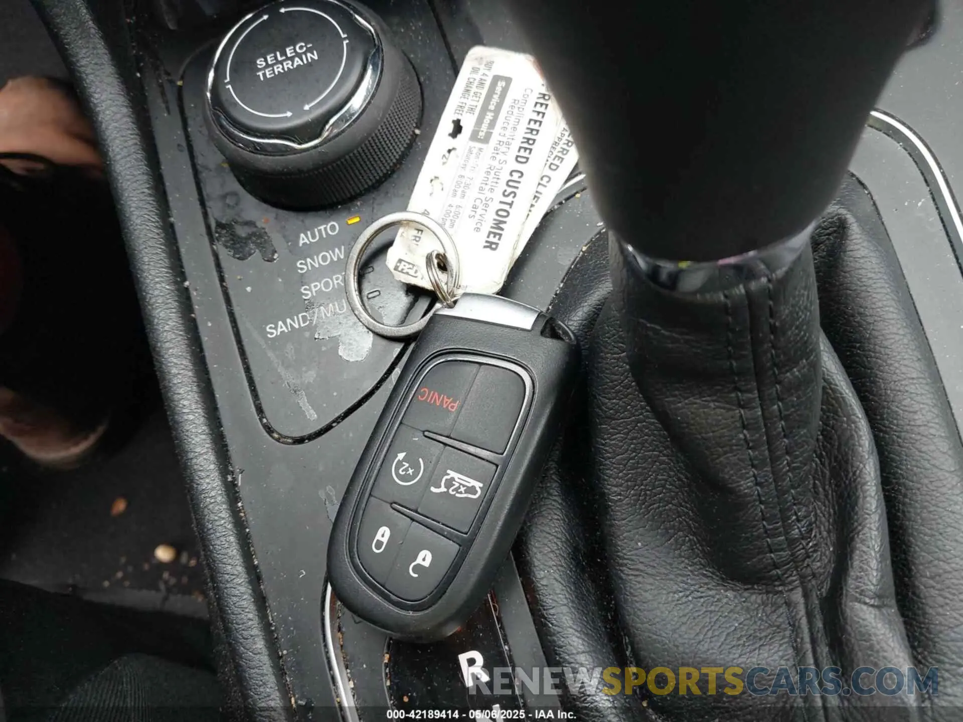 11 Фотография поврежденного автомобиля 1C4PJMDXXLD607790 JEEP CHEROKEE 2020