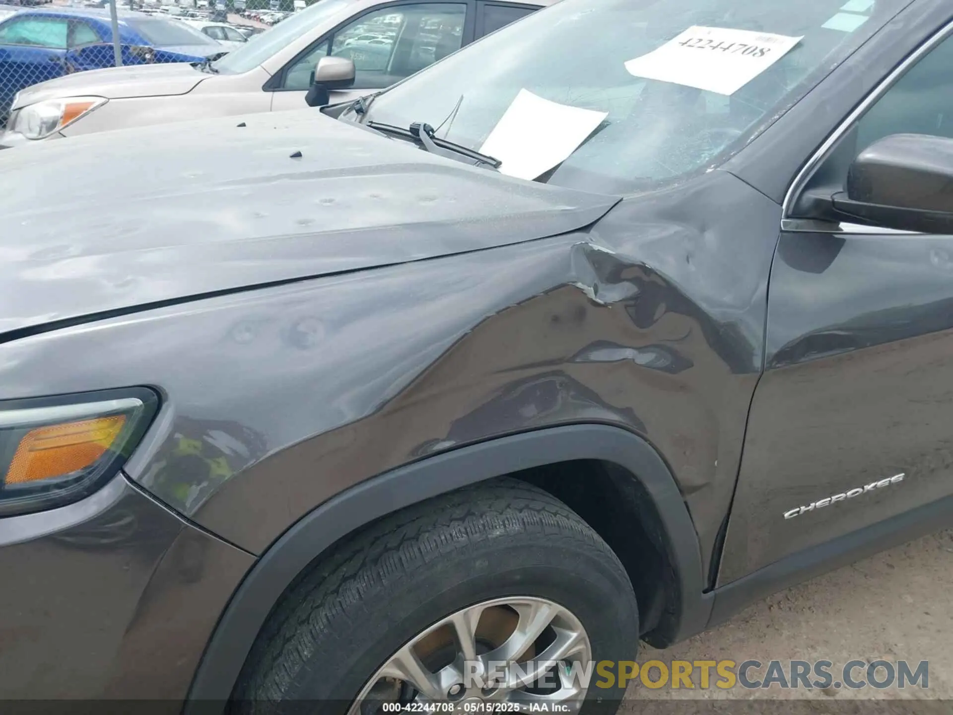 17 Photograph of a damaged car 1C4PJMLB0LD536976 JEEP CHEROKEE 2020