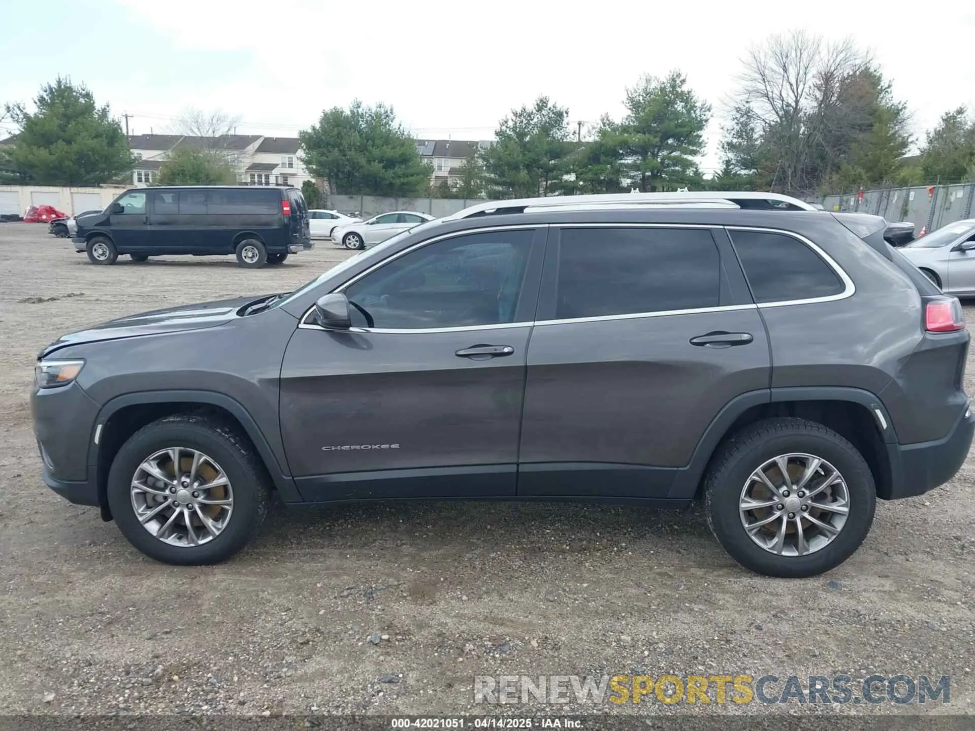 14 Photograph of a damaged car 1C4PJMLB3LD626736 JEEP CHEROKEE 2020