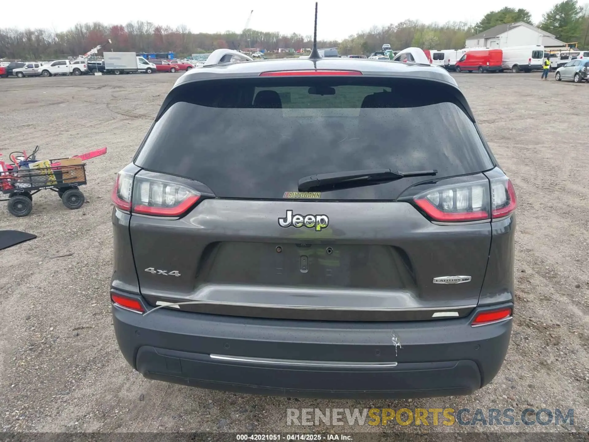 16 Photograph of a damaged car 1C4PJMLB3LD626736 JEEP CHEROKEE 2020