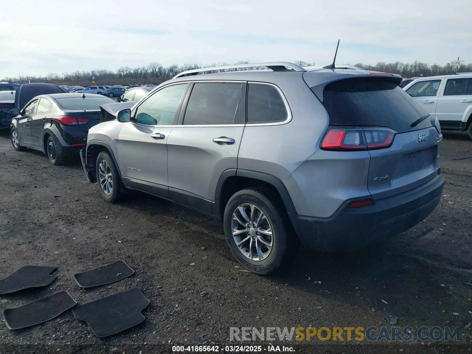 3 Photograph of a damaged car 1C4PJMLB4LD652178 JEEP CHEROKEE 2020