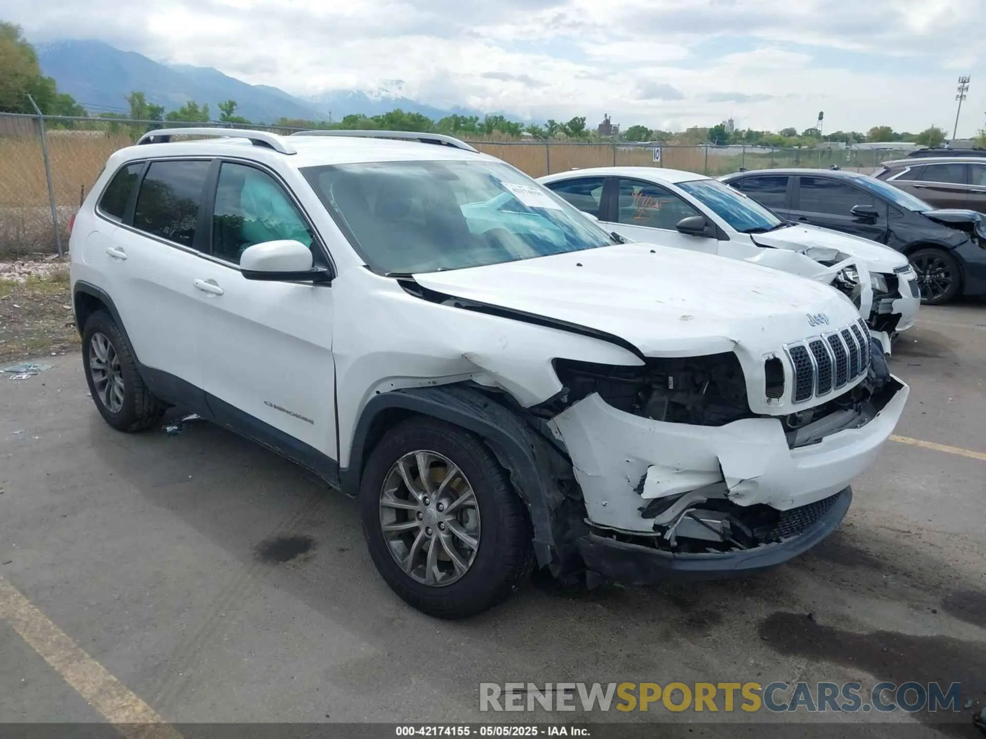 1 Photograph of a damaged car 1C4PJMLB5LD551263 JEEP CHEROKEE 2020