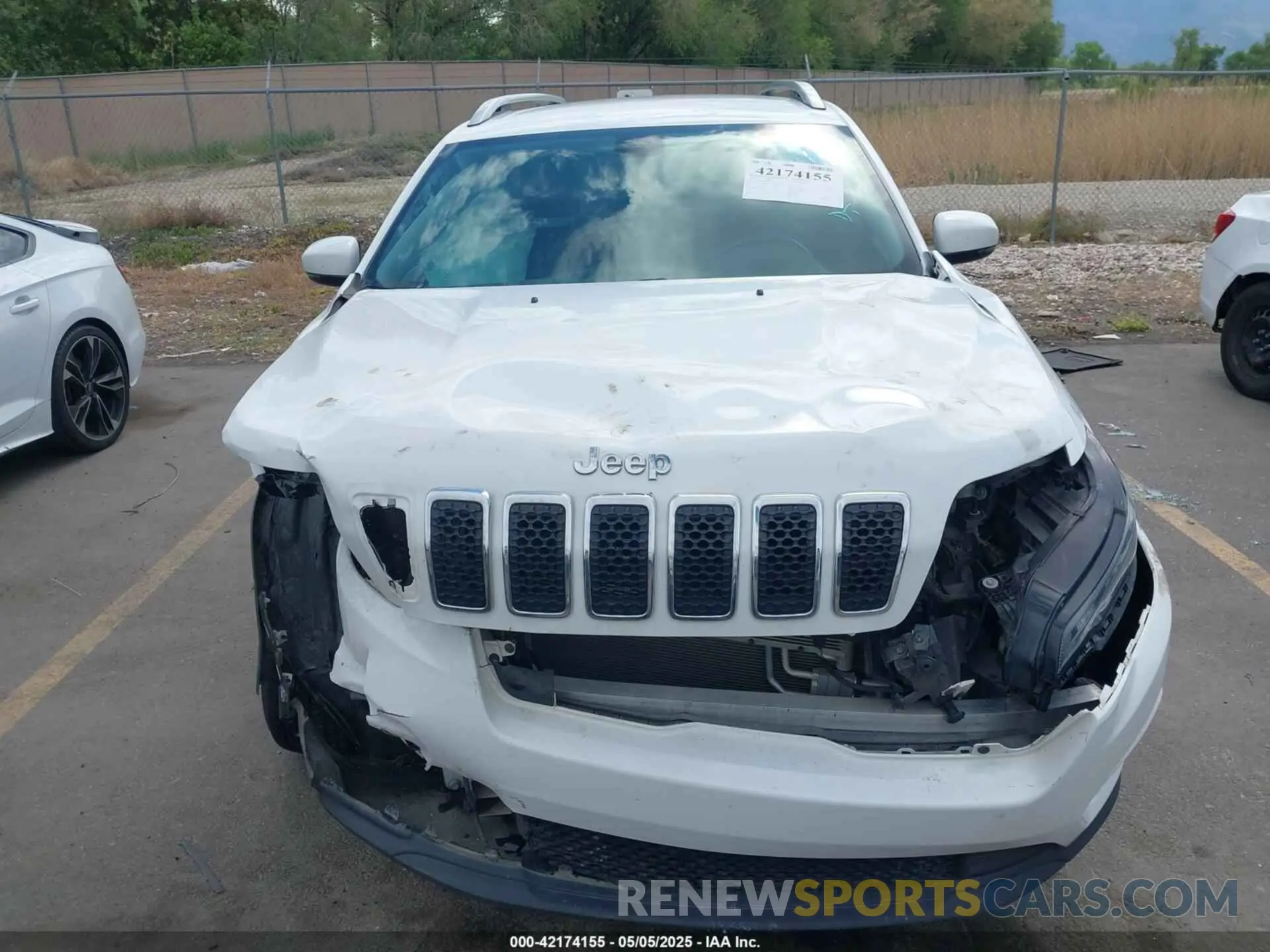 12 Photograph of a damaged car 1C4PJMLB5LD551263 JEEP CHEROKEE 2020