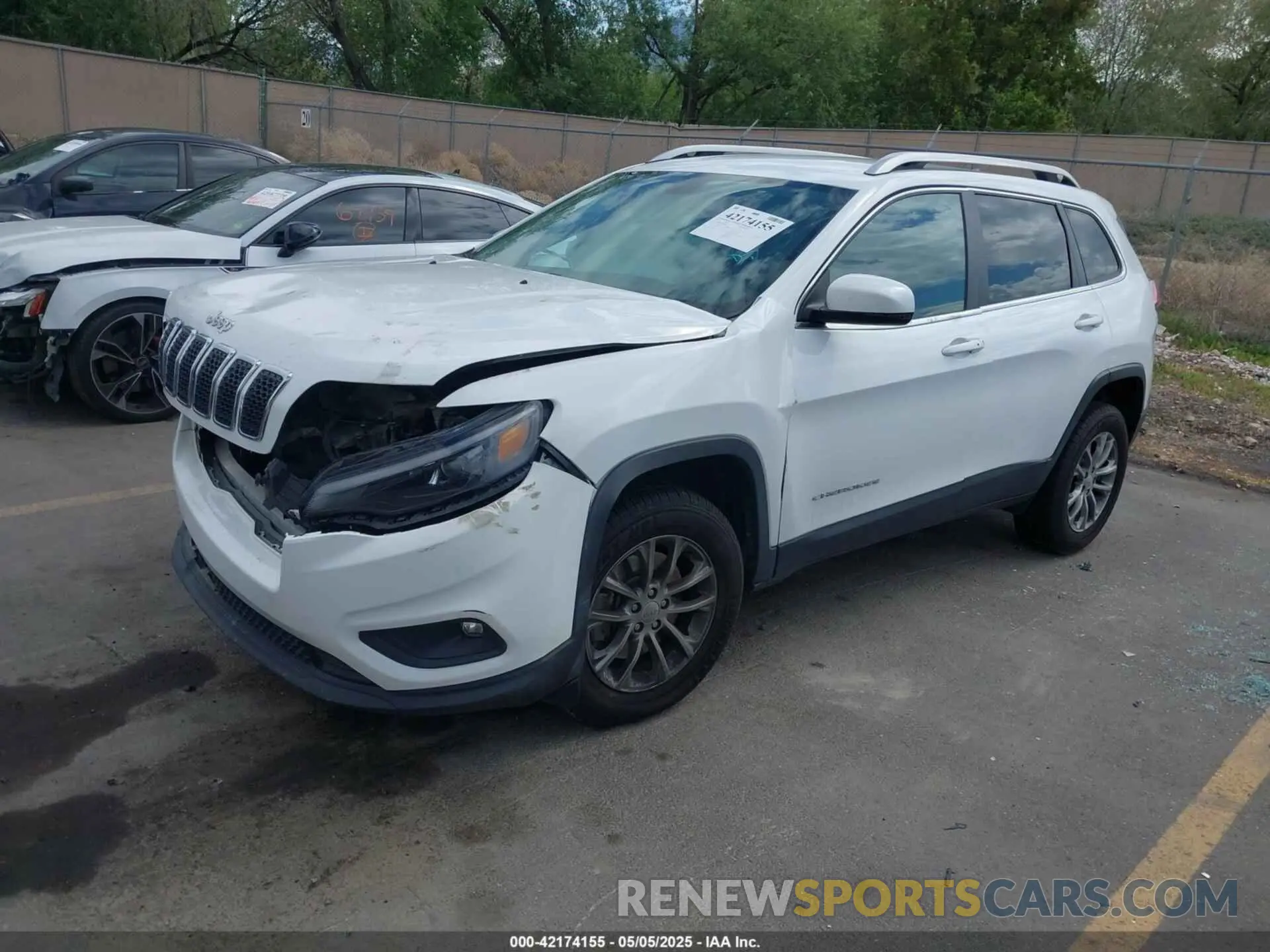 2 Photograph of a damaged car 1C4PJMLB5LD551263 JEEP CHEROKEE 2020