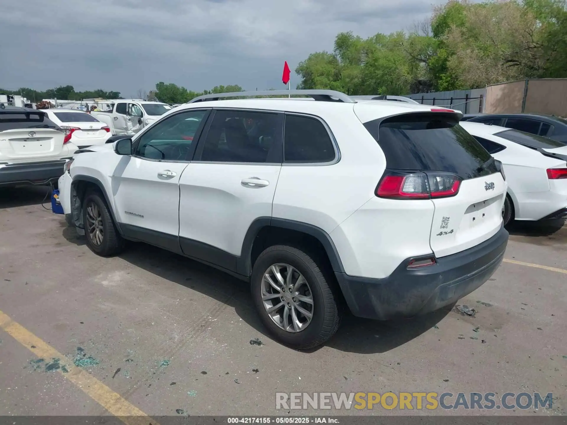 3 Photograph of a damaged car 1C4PJMLB5LD551263 JEEP CHEROKEE 2020