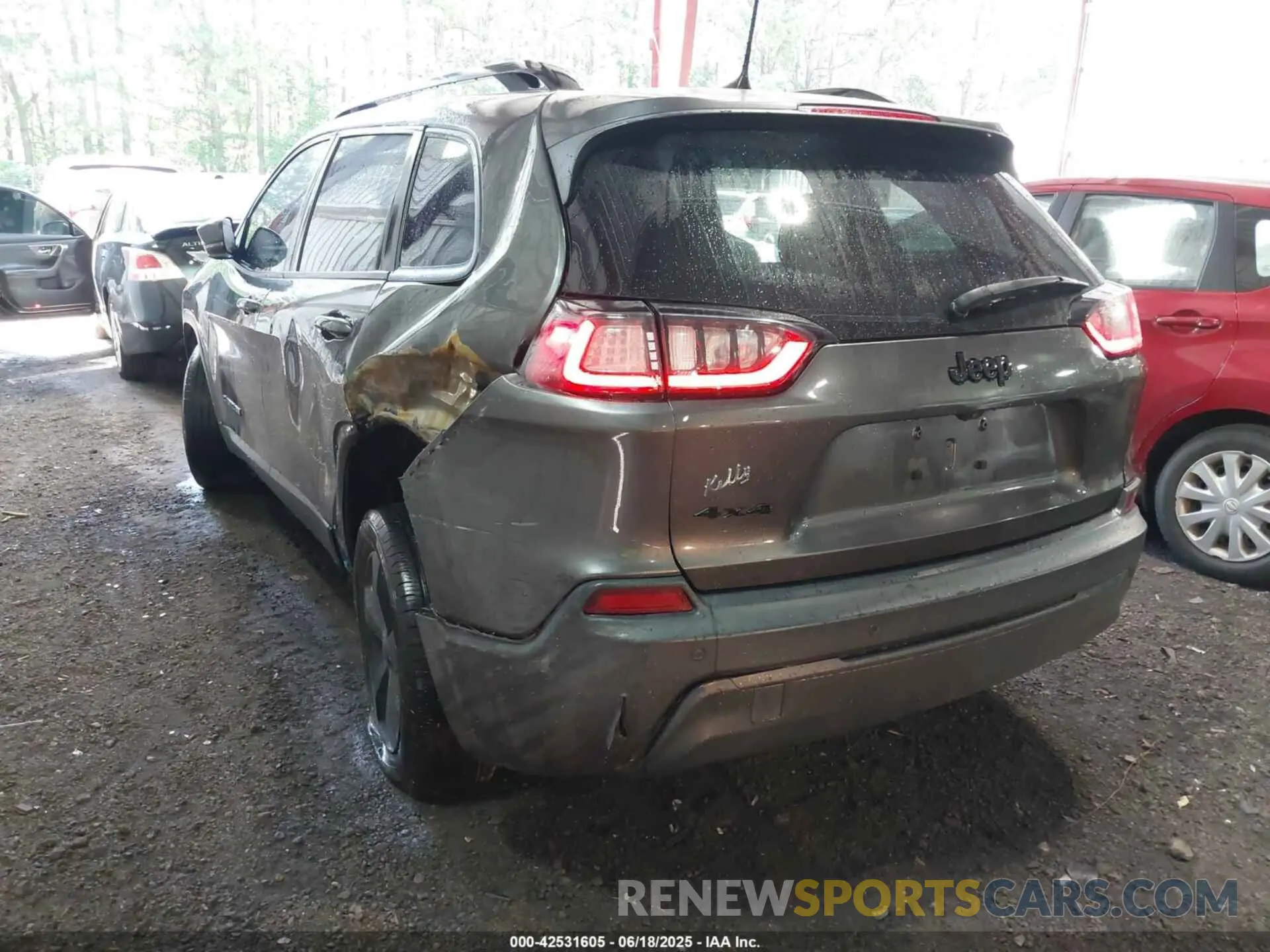 3 Photograph of a damaged car 1C4PJMLB6LD501956 JEEP CHEROKEE 2020