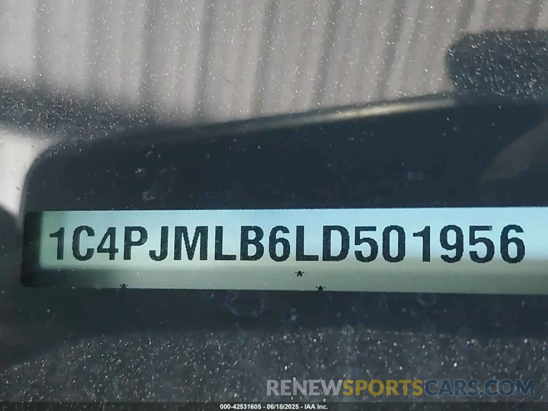 9 Photograph of a damaged car 1C4PJMLB6LD501956 JEEP CHEROKEE 2020