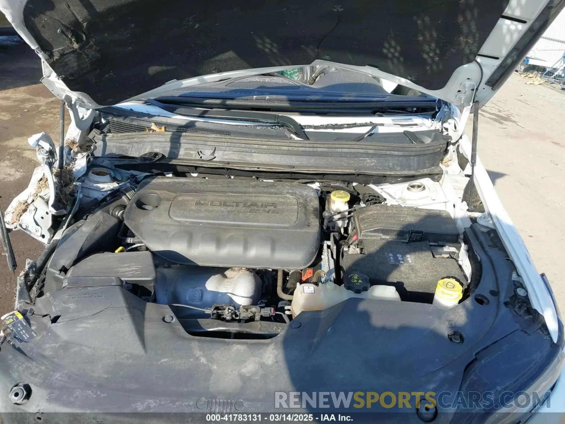 10 Photograph of a damaged car 1C4PJMLB6LD533807 JEEP CHEROKEE 2020