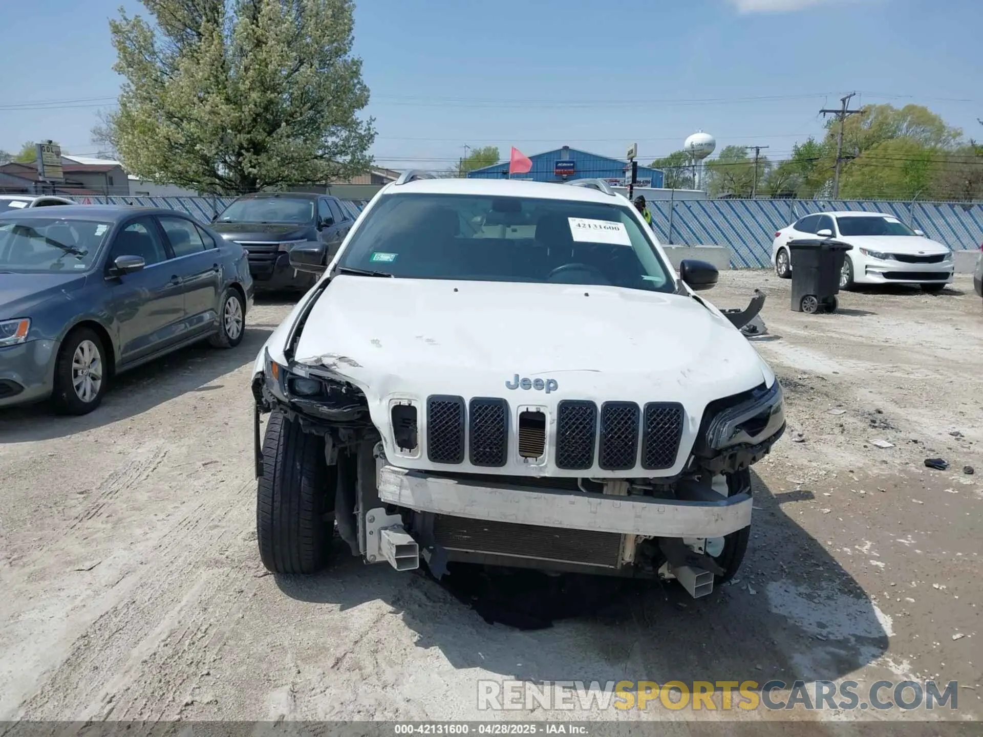 12 Фотография поврежденного автомобиля 1C4PJMLB9LD538306 JEEP CHEROKEE 2020