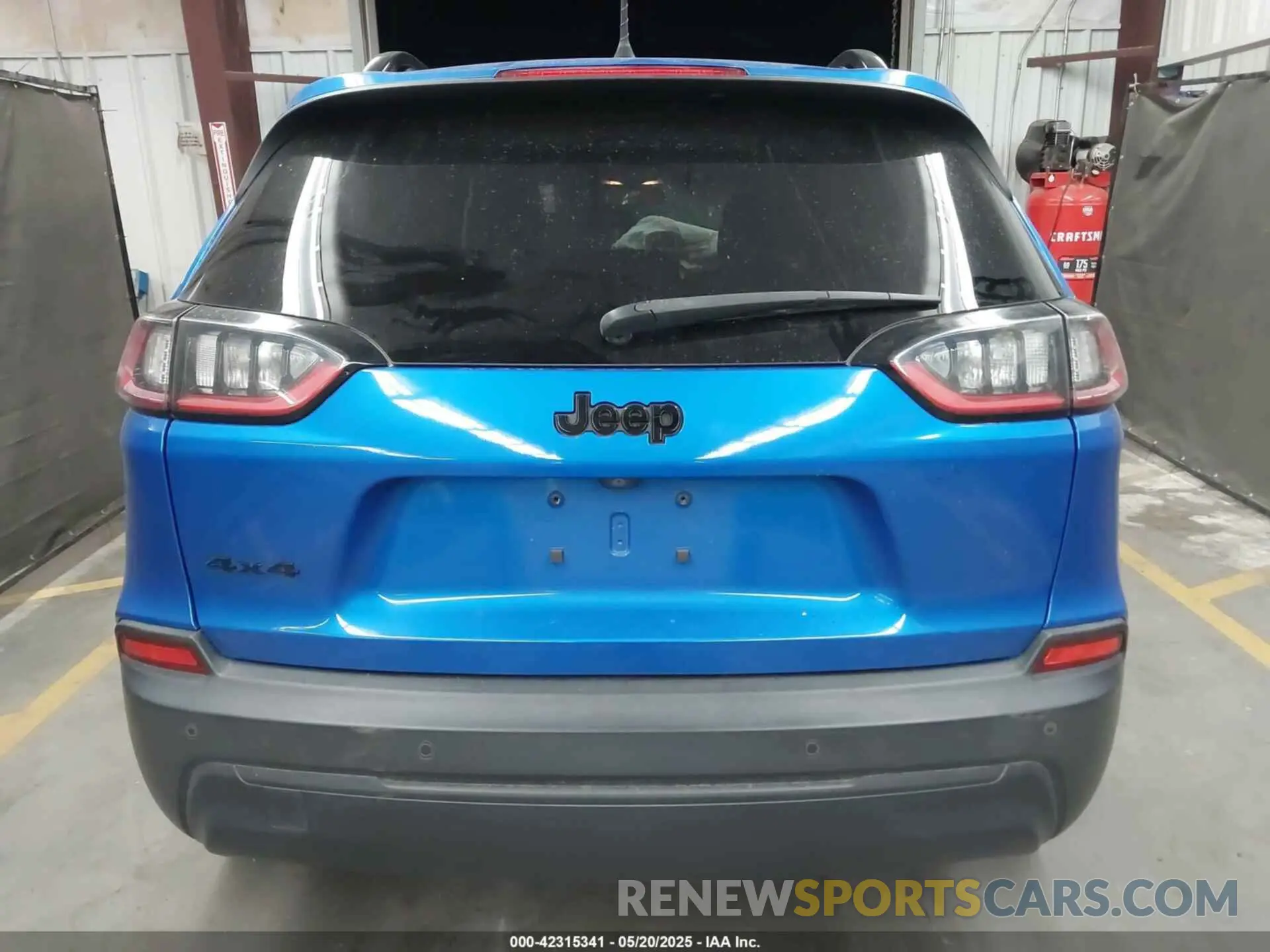 16 Photograph of a damaged car 1C4PJMLBXLD539576 JEEP CHEROKEE 2020