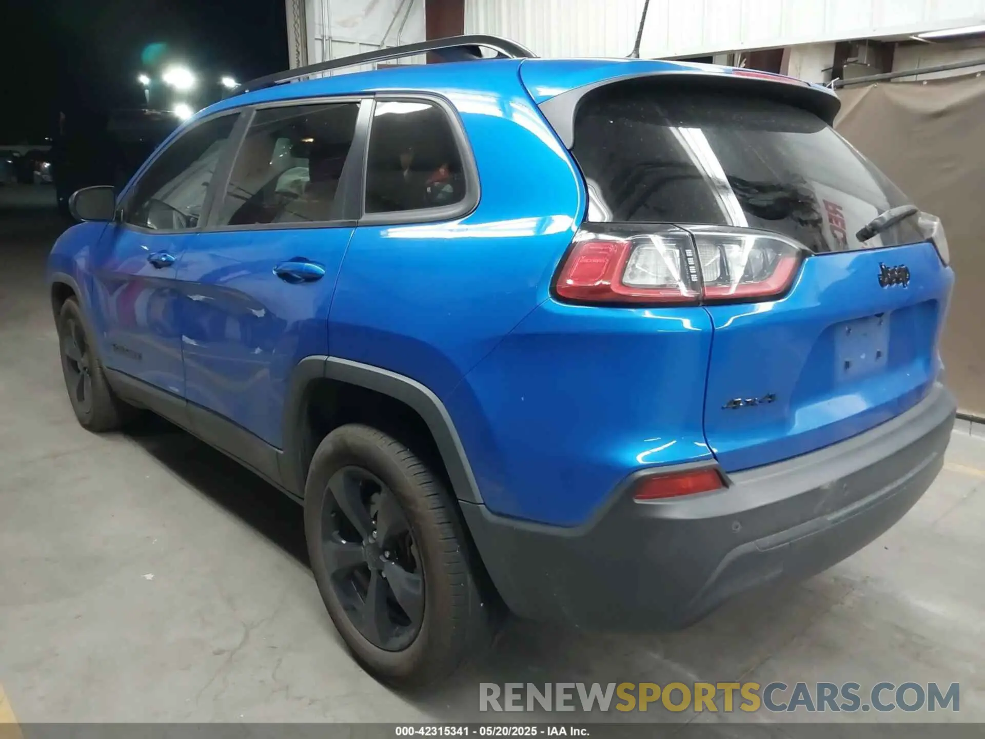 3 Photograph of a damaged car 1C4PJMLBXLD539576 JEEP CHEROKEE 2020