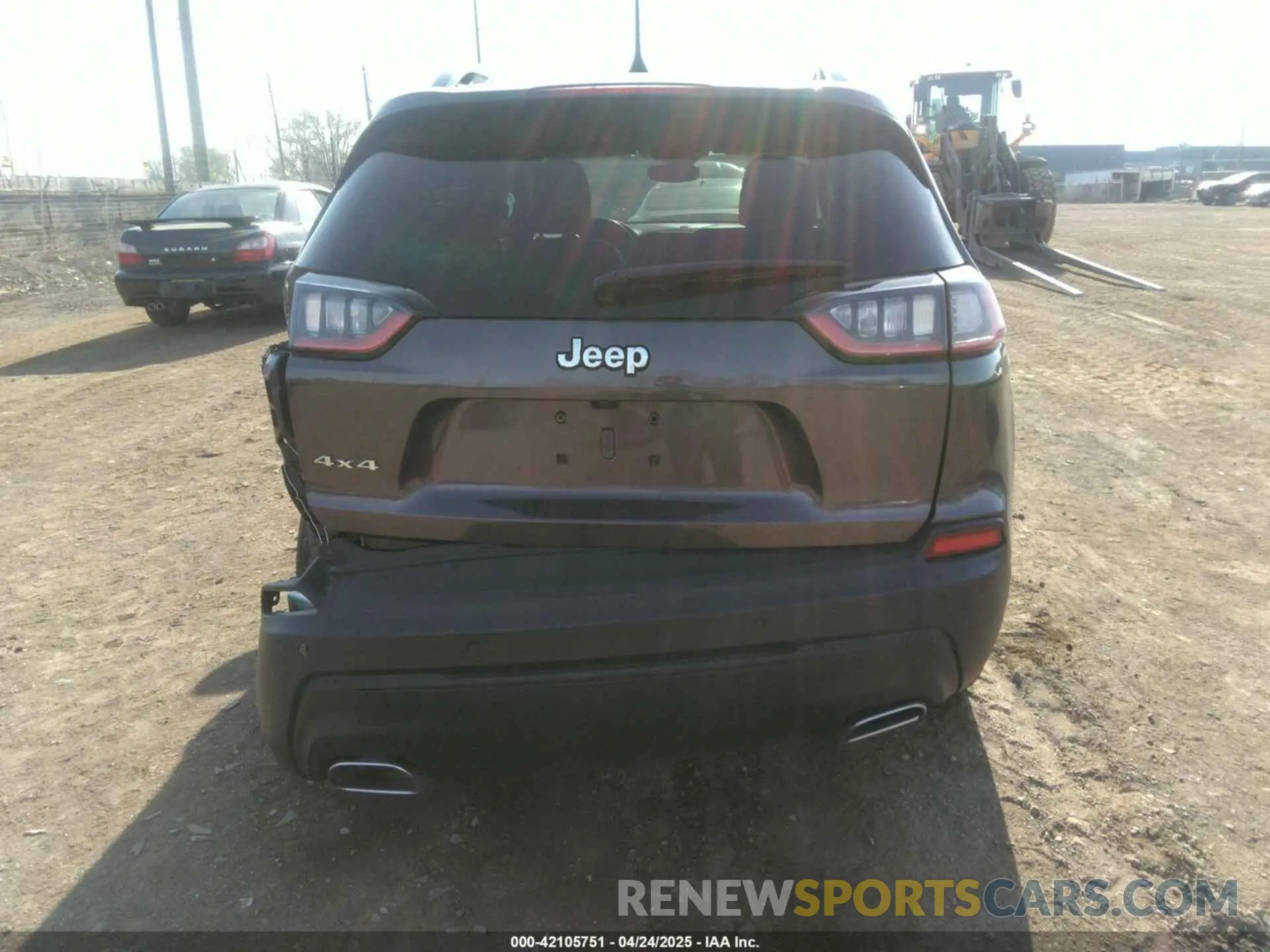 16 Photograph of a damaged car 1C4PJMLX3LD635710 JEEP CHEROKEE 2020