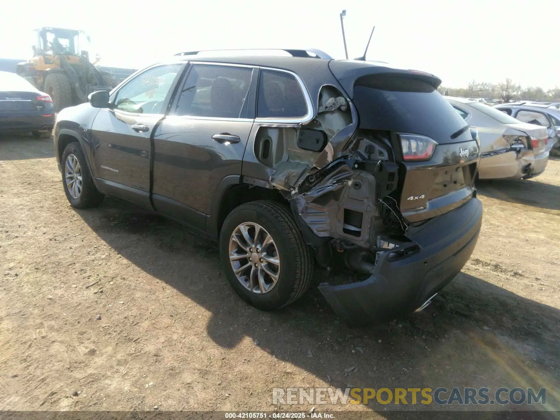 3 Photograph of a damaged car 1C4PJMLX3LD635710 JEEP CHEROKEE 2020