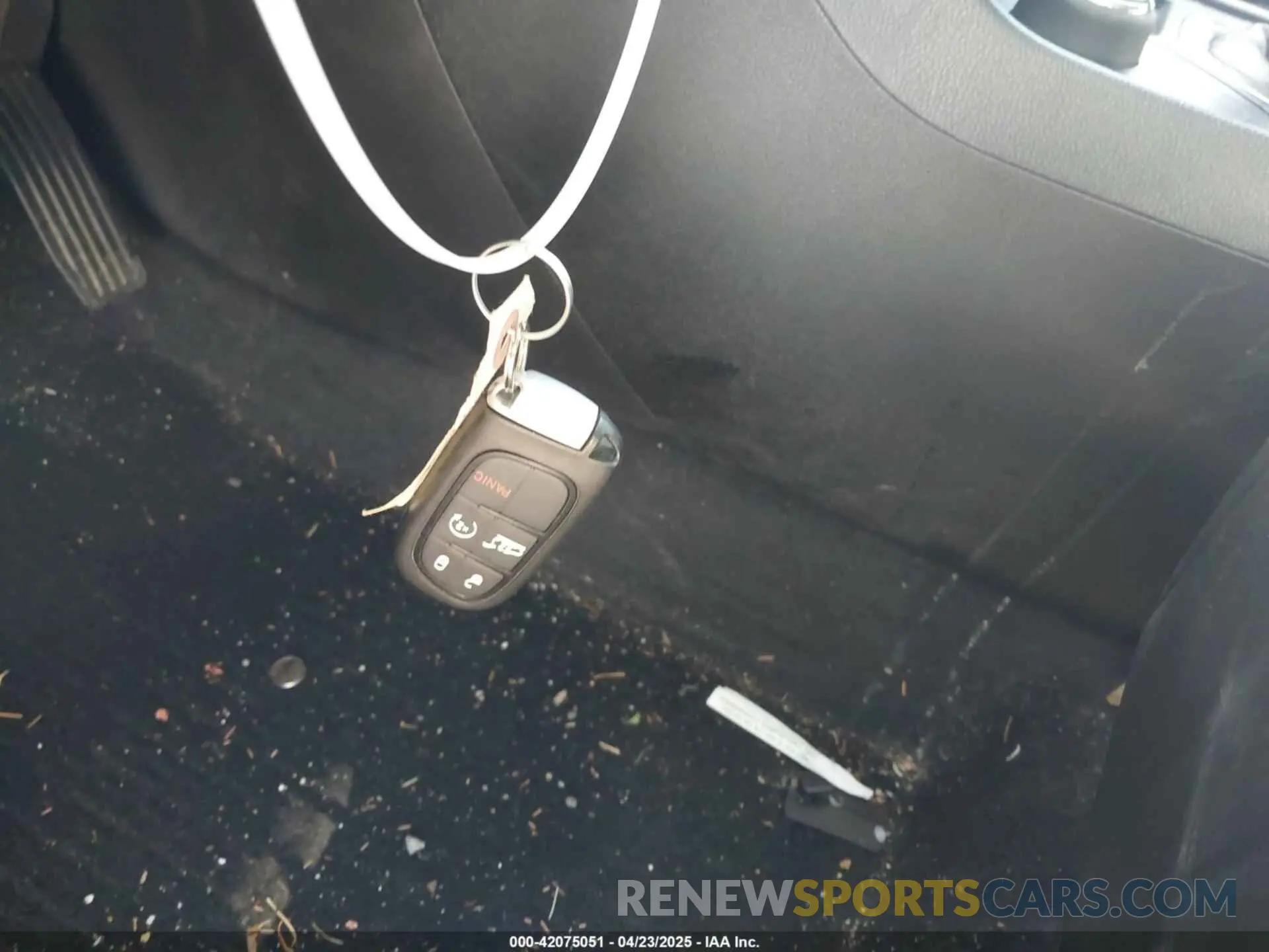 11 Photograph of a damaged car 1C4PJMLXXLD505262 JEEP CHEROKEE 2020