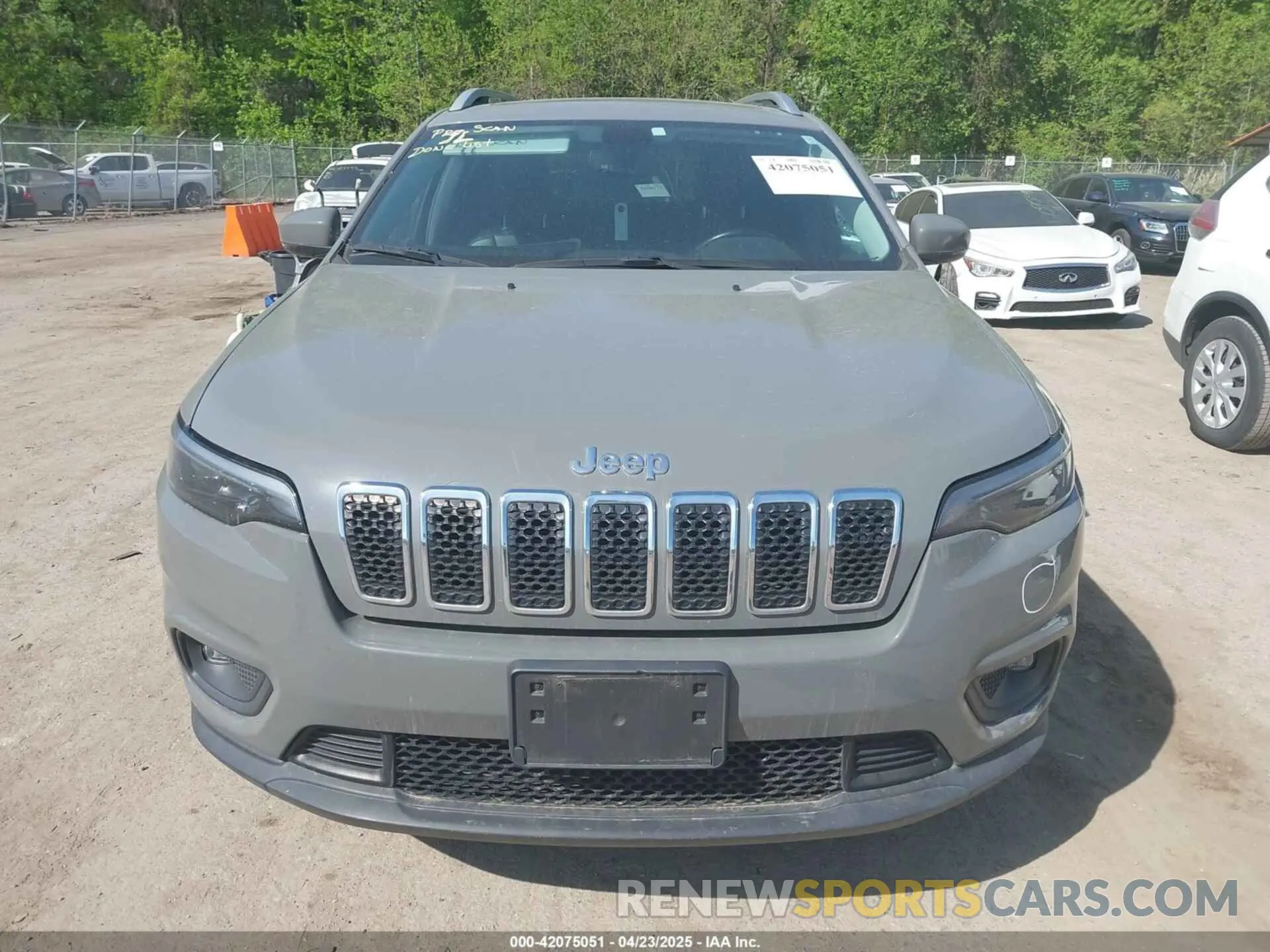 12 Photograph of a damaged car 1C4PJMLXXLD505262 JEEP CHEROKEE 2020