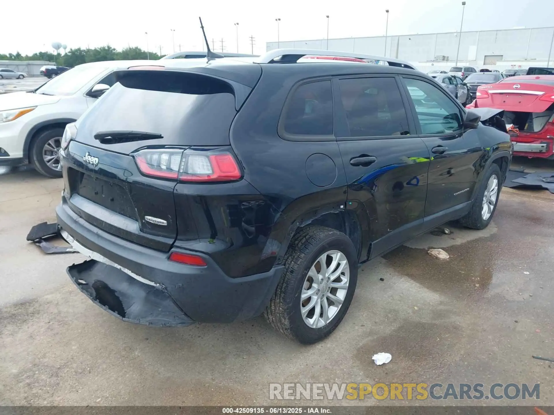 4 Photograph of a damaged car 1C4PJLCB3MD155750 JEEP CHEROKEE 2021