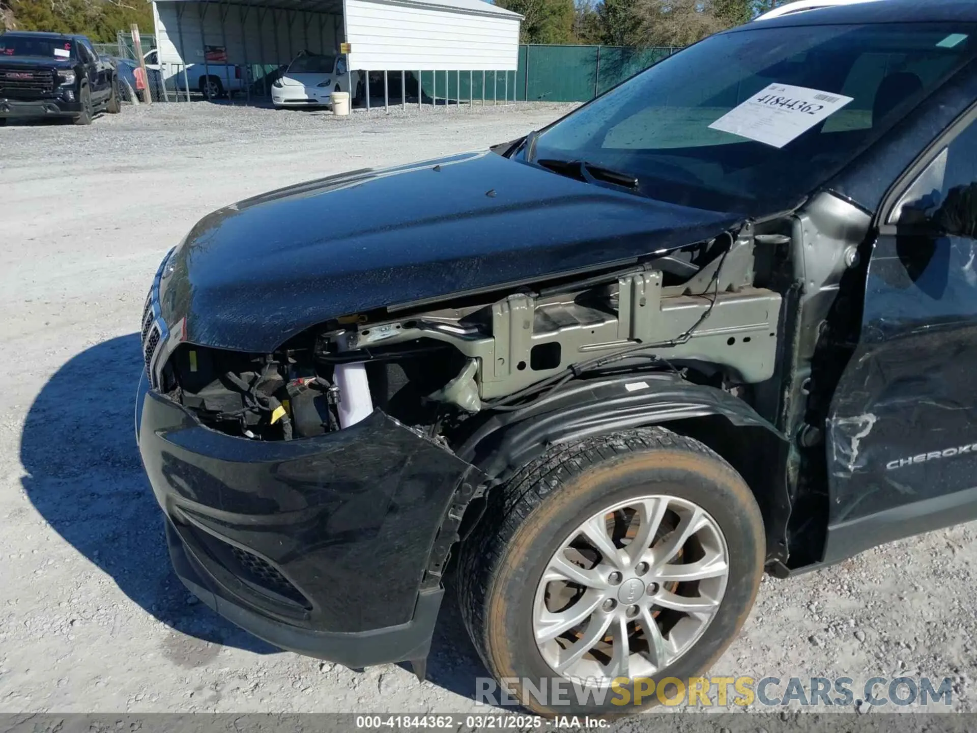 6 Photograph of a damaged car 1C4PJLCB4MD227099 JEEP CHEROKEE 2021