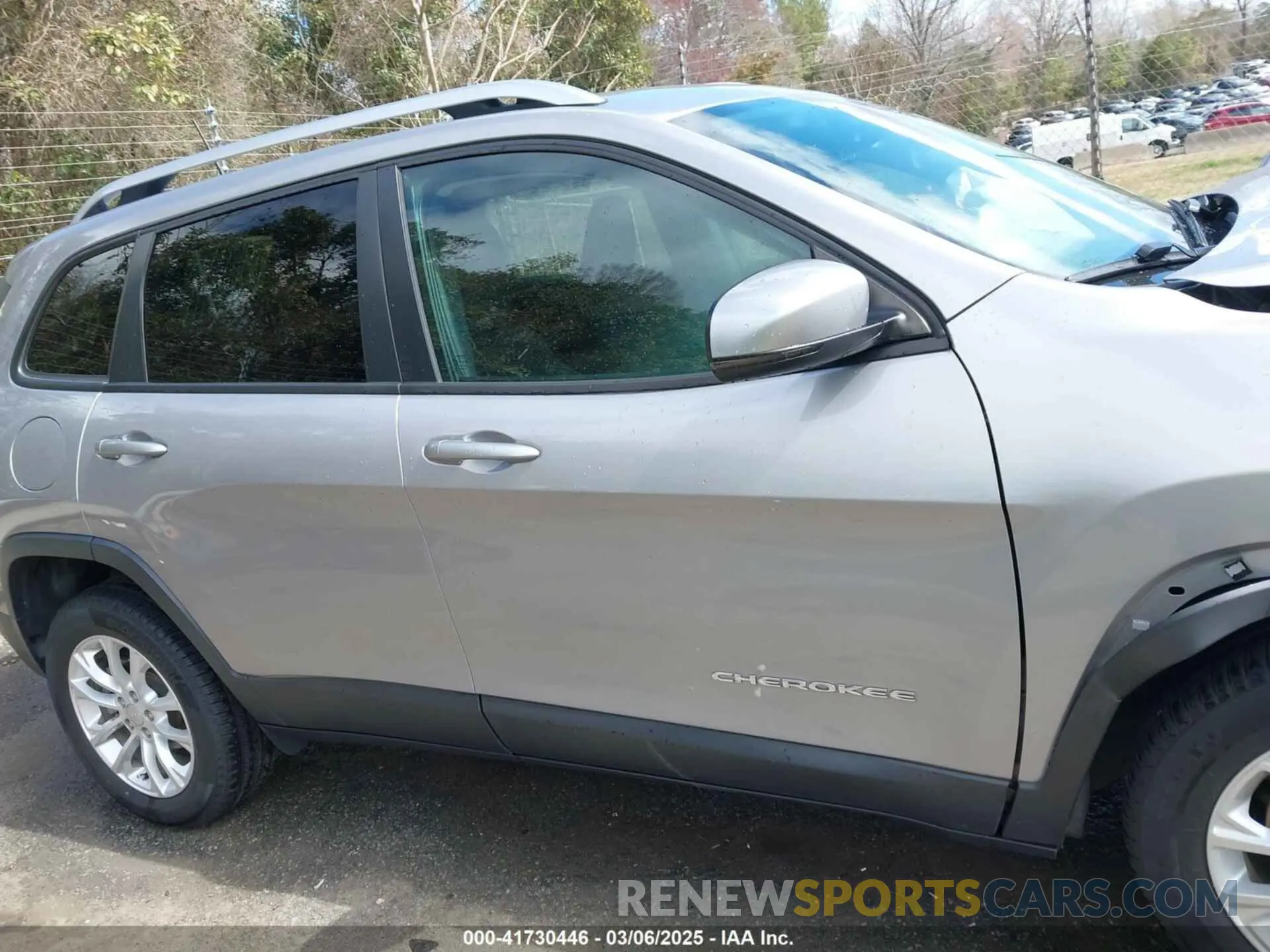 13 Photograph of a damaged car 1C4PJLCB7MD126946 JEEP CHEROKEE 2021