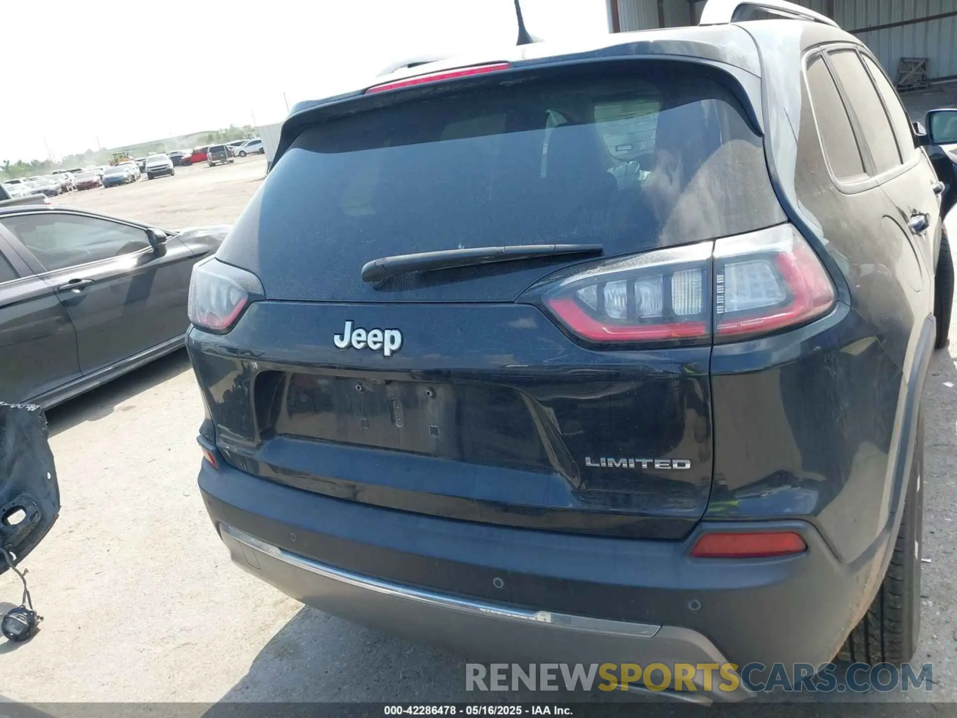 17 Фотография поврежденного автомобиля 1C4PJLDX8MD183389 JEEP CHEROKEE 2021