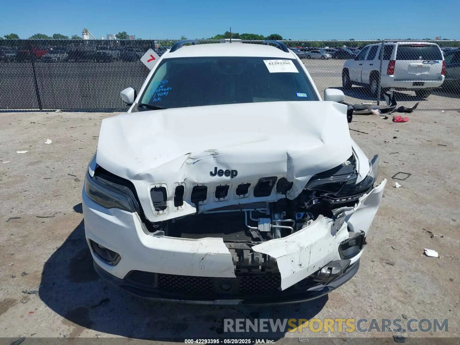 12 Фотография поврежденного автомобиля 1C4PJLLB0MD114041 JEEP CHEROKEE 2021