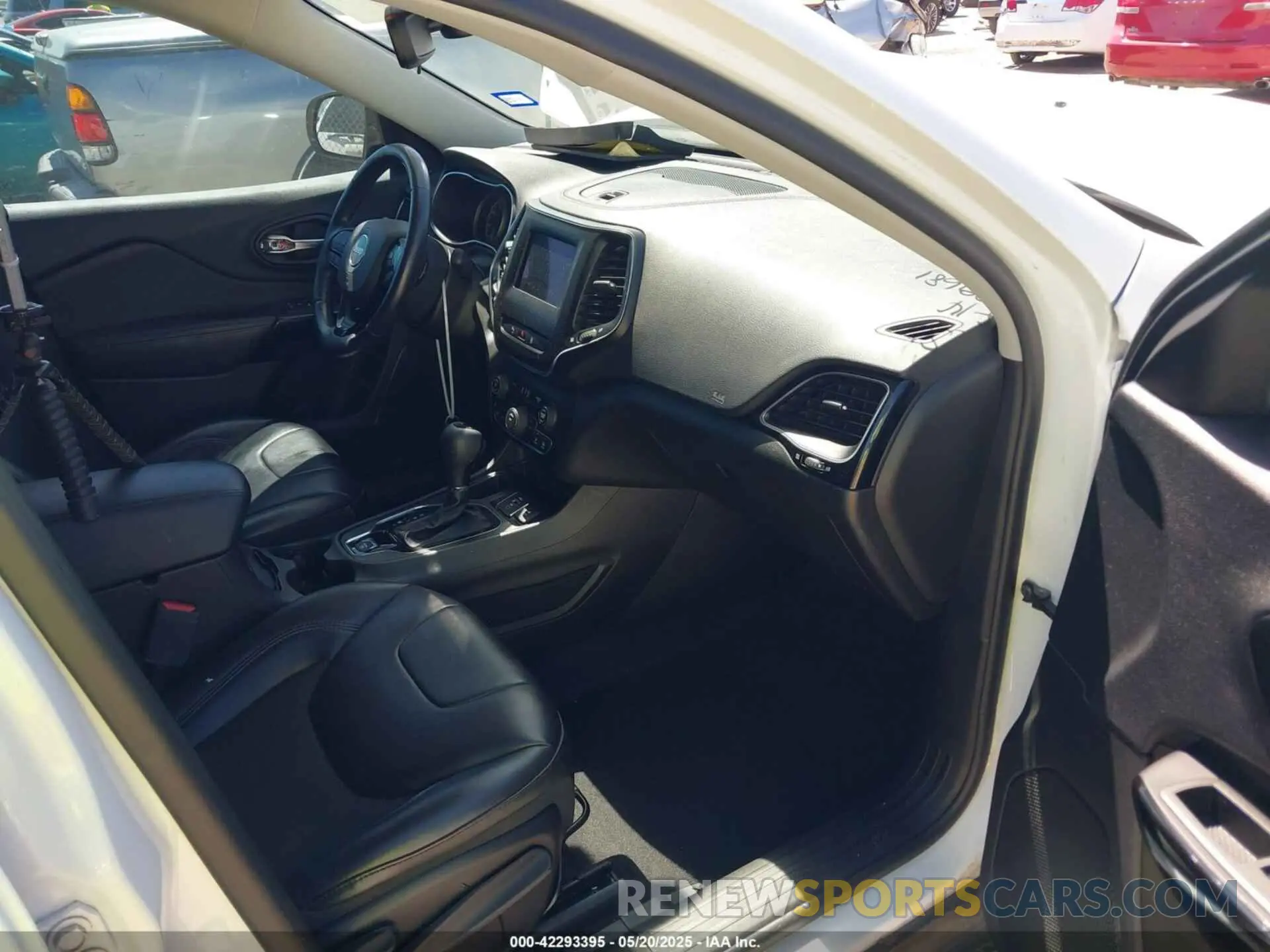 5 Фотография поврежденного автомобиля 1C4PJLLB0MD114041 JEEP CHEROKEE 2021