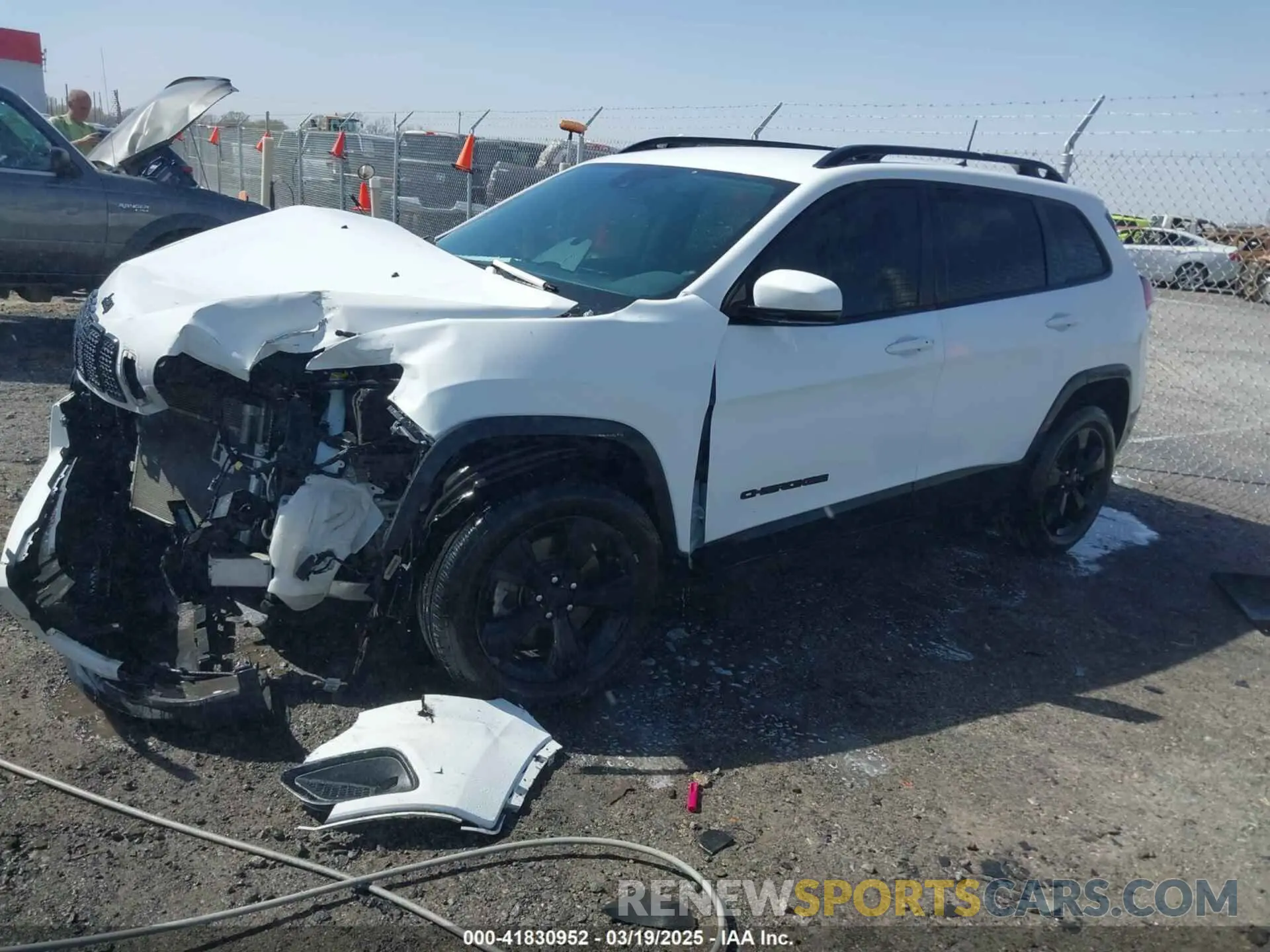 2 Фотография поврежденного автомобиля 1C4PJLLB1MD180422 JEEP CHEROKEE 2021