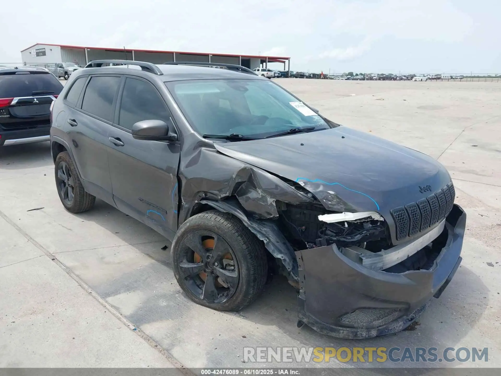 1 Photograph of a damaged car 1C4PJLLB3MD173522 JEEP CHEROKEE 2021