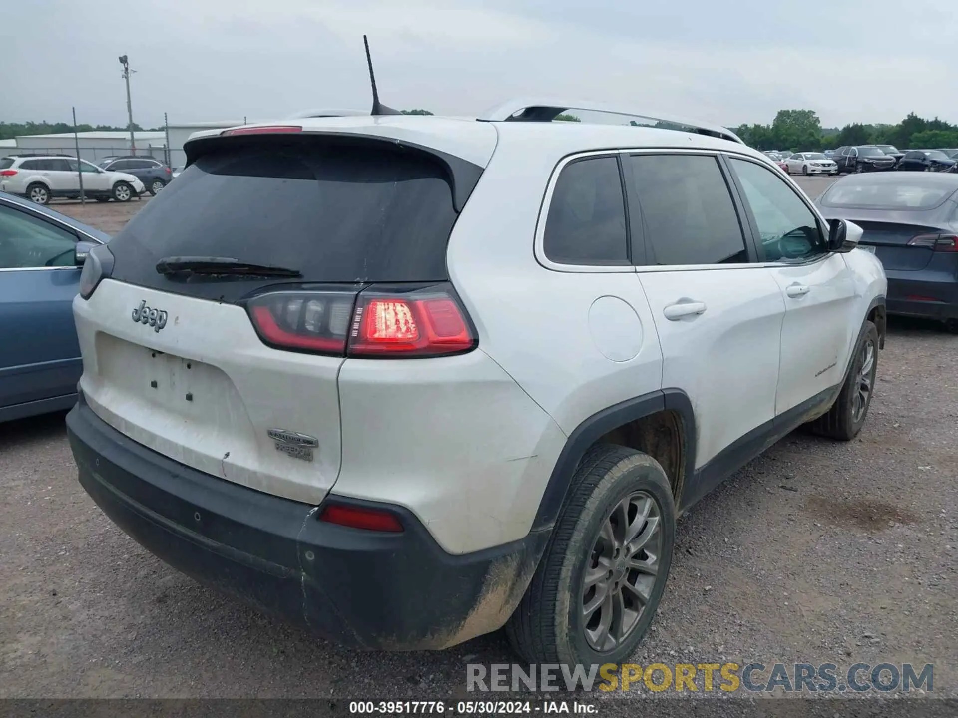 4 Фотография поврежденного автомобиля 1C4PJLLB8MD103661 JEEP CHEROKEE 2021