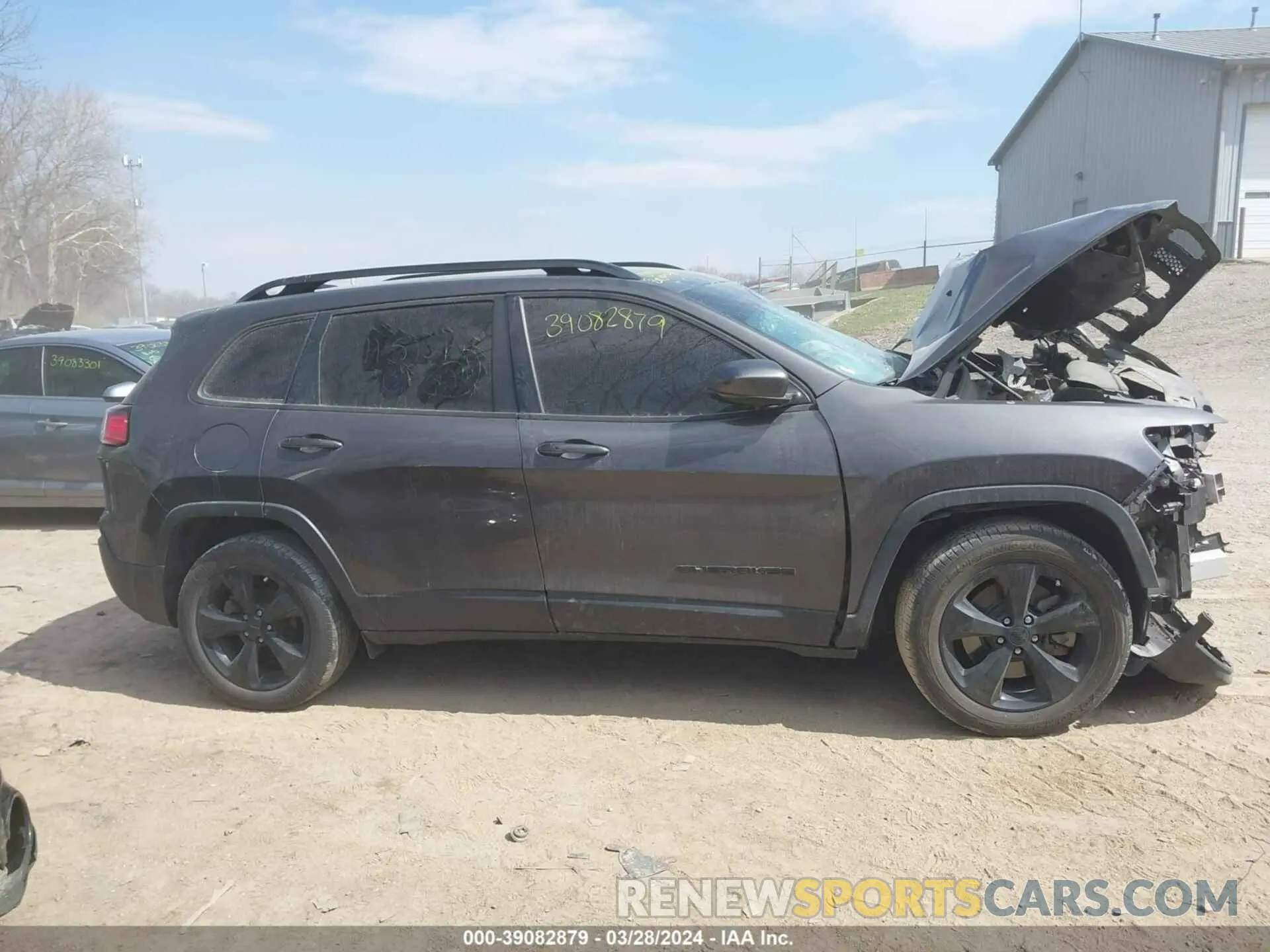 12 Photograph of a damaged car 1C4PJLLB8MD115101 JEEP CHEROKEE 2021