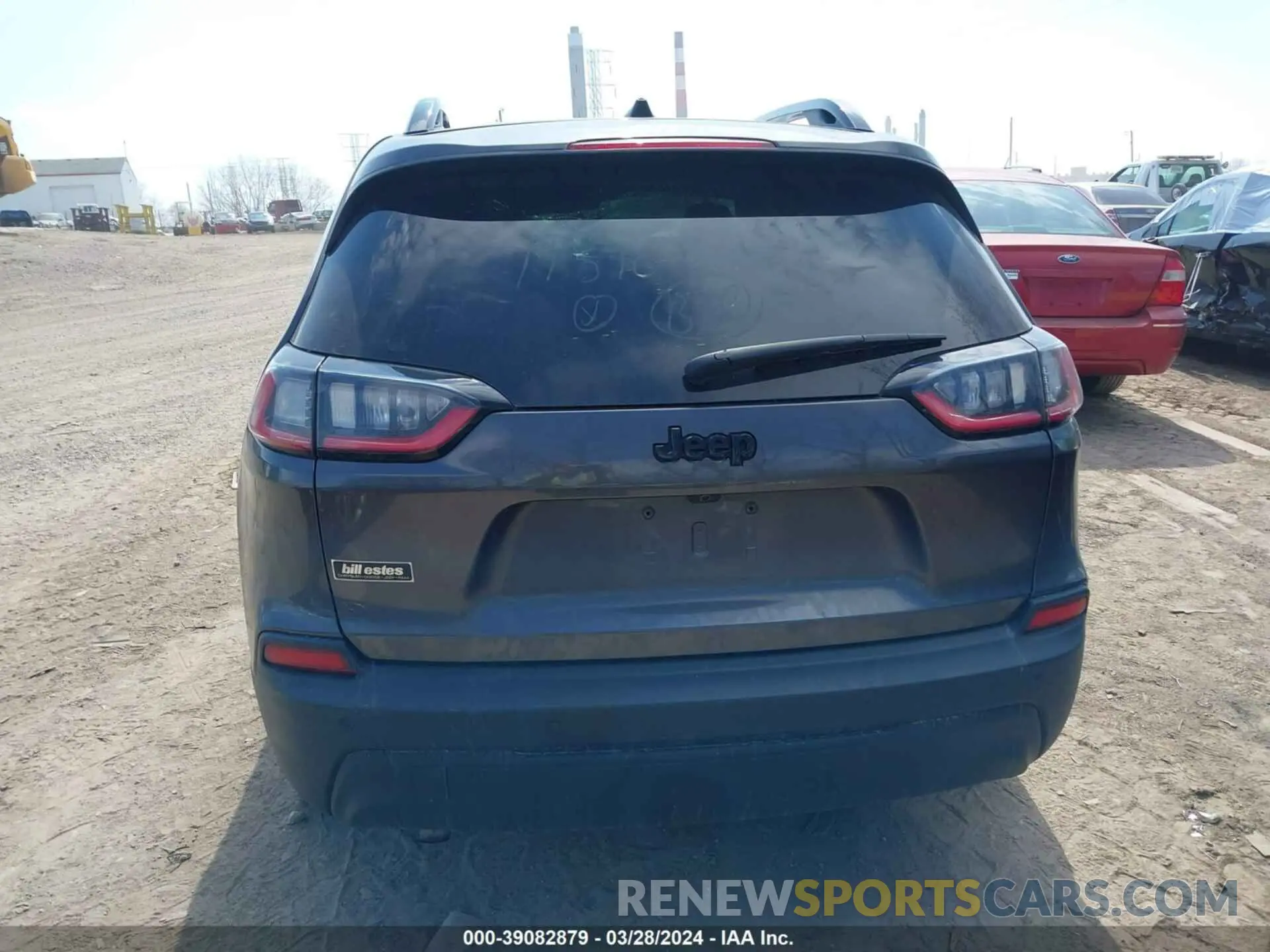 15 Photograph of a damaged car 1C4PJLLB8MD115101 JEEP CHEROKEE 2021