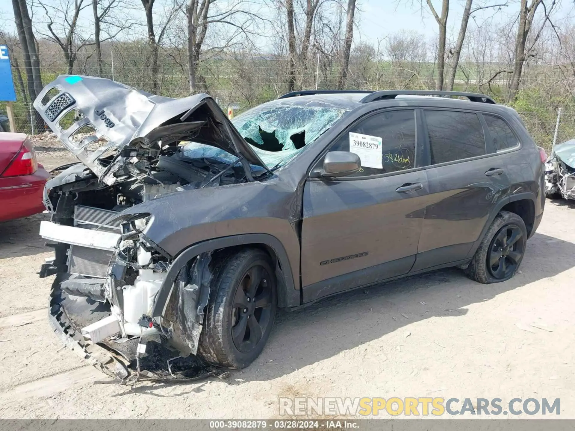 16 Photograph of a damaged car 1C4PJLLB8MD115101 JEEP CHEROKEE 2021