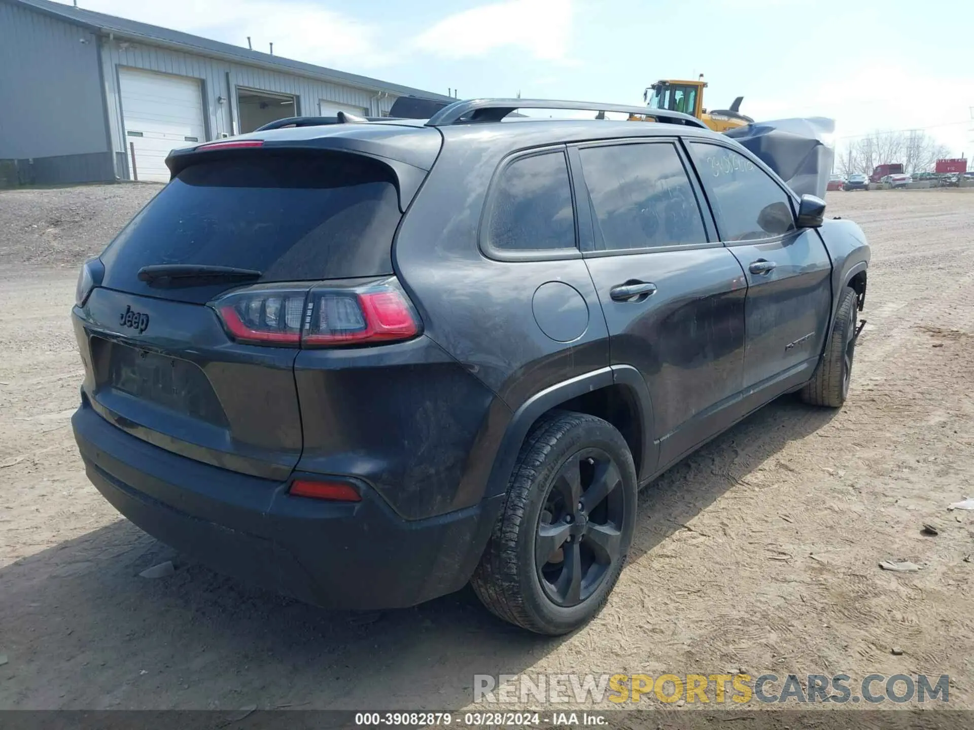4 Photograph of a damaged car 1C4PJLLB8MD115101 JEEP CHEROKEE 2021