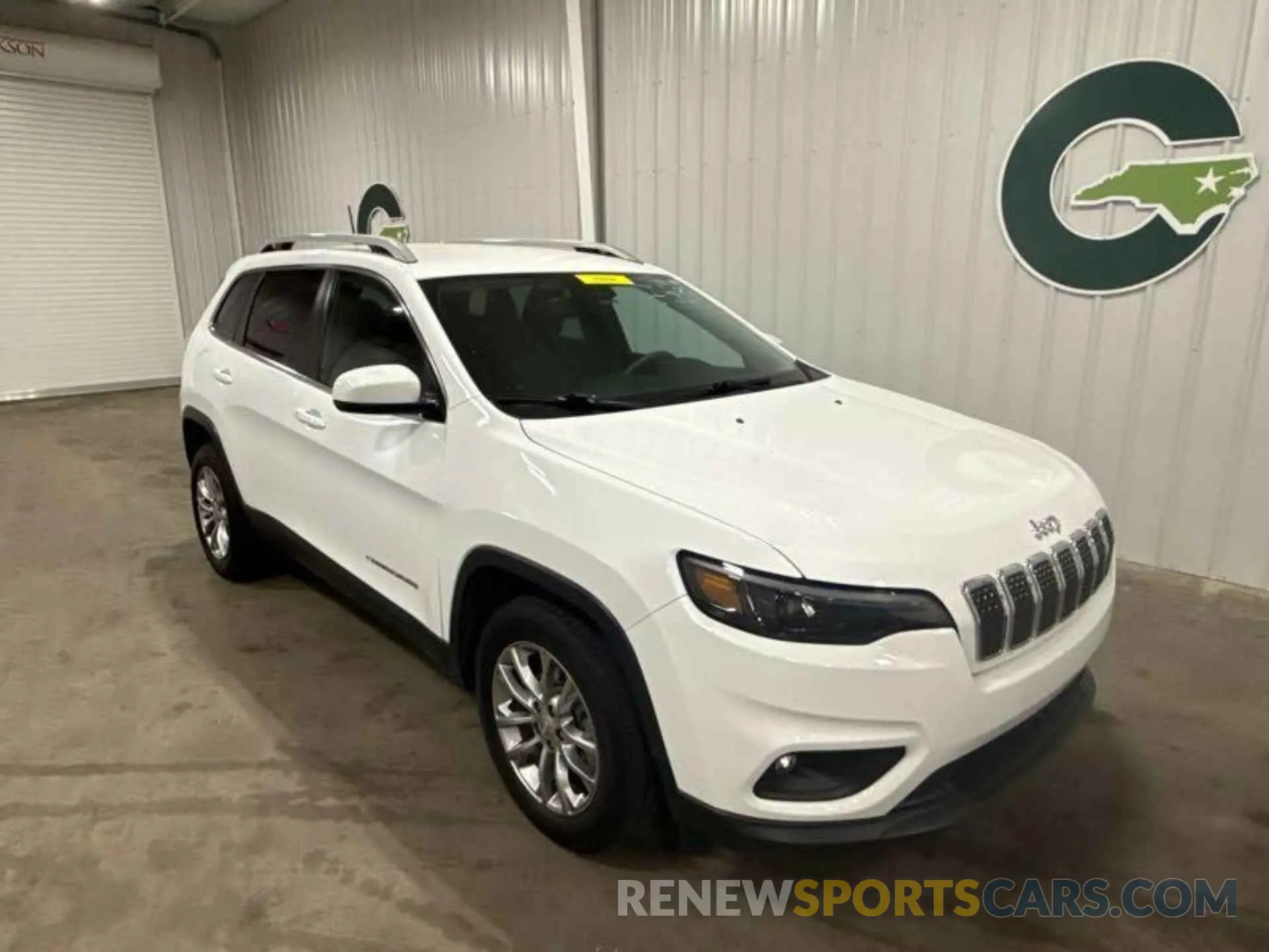 1 Фотография поврежденного автомобиля 1C4PJLLB8MD217837 JEEP CHEROKEE 2021