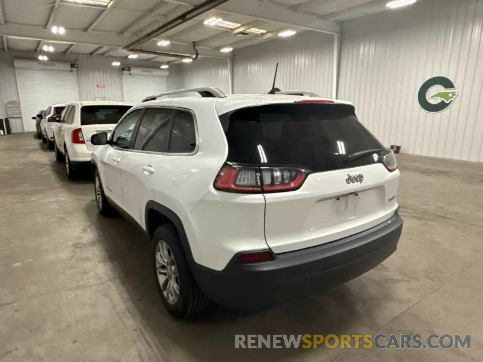 8 Фотография поврежденного автомобиля 1C4PJLLB8MD217837 JEEP CHEROKEE 2021
