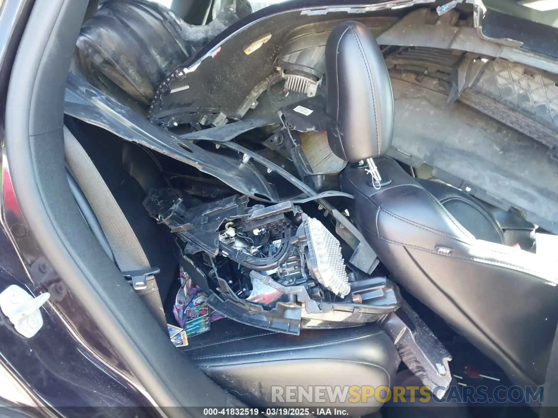 8 Photograph of a damaged car 1C4PJLMX3MD196048 JEEP CHEROKEE 2021