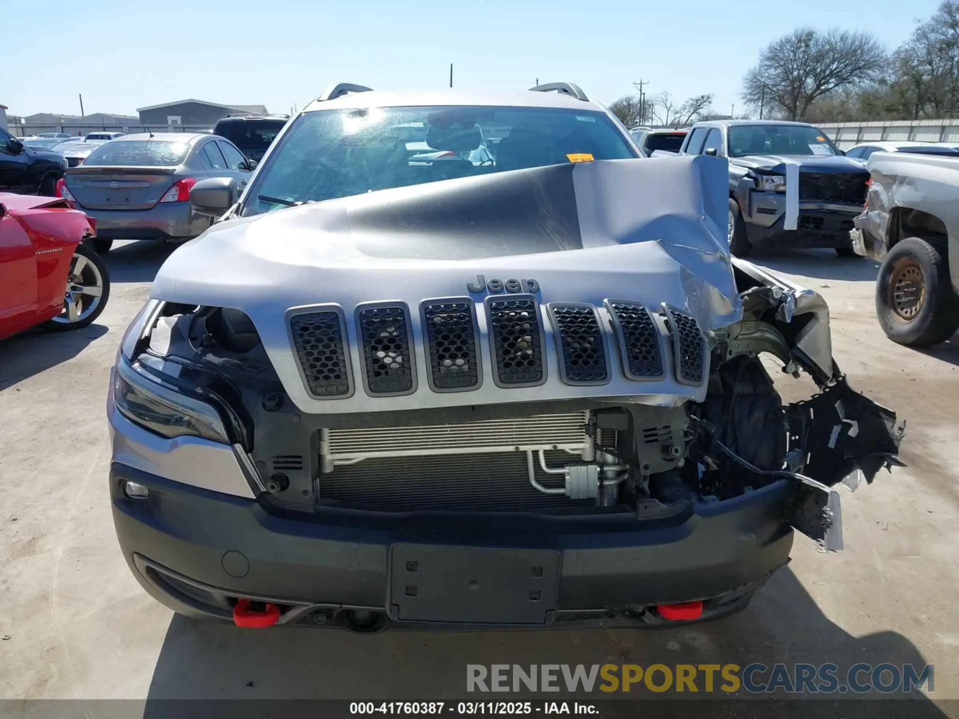 13 Photograph of a damaged car 1C4PJMBX0MD231122 JEEP CHEROKEE 2021