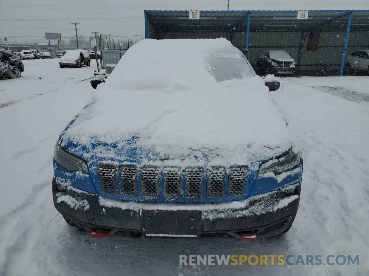 5 Photograph of a damaged car 1C4PJMBX4MD186752 JEEP CHEROKEE 2021