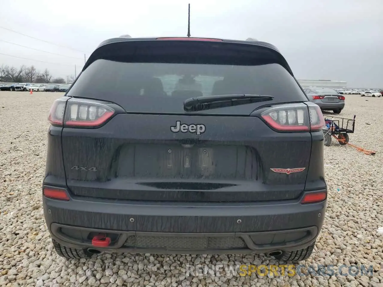 6 Photograph of a damaged car 1C4PJMBX5MD123854 JEEP CHEROKEE 2021
