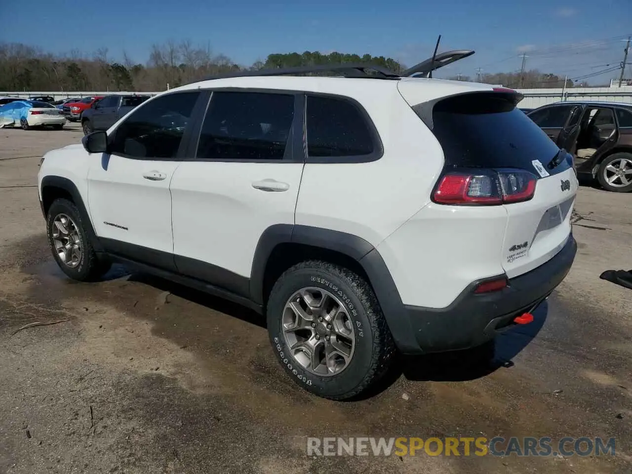 2 Photograph of a damaged car 1C4PJMBX5MD216860 JEEP CHEROKEE 2021