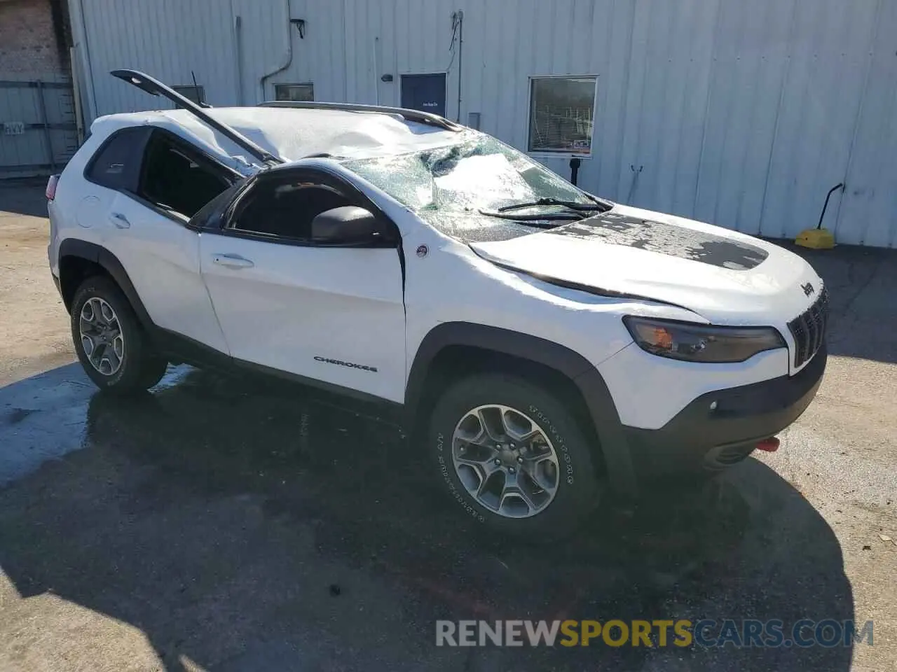 4 Photograph of a damaged car 1C4PJMBX5MD216860 JEEP CHEROKEE 2021