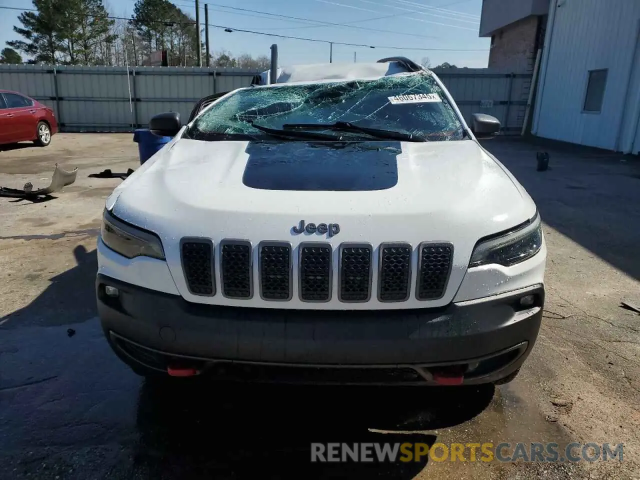5 Photograph of a damaged car 1C4PJMBX5MD216860 JEEP CHEROKEE 2021