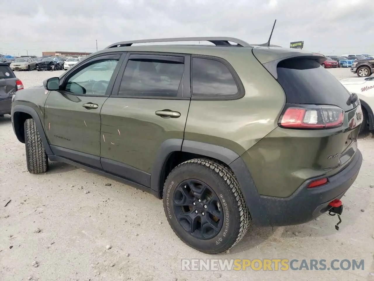 2 Photograph of a damaged car 1C4PJMBX6MD137245 JEEP CHEROKEE 2021