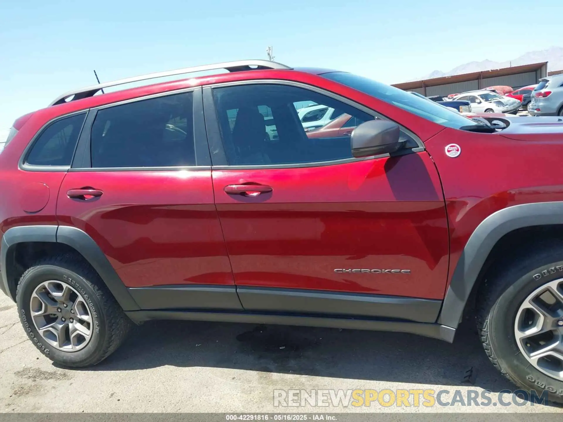 13 Фотография поврежденного автомобиля 1C4PJMBX6MD245283 JEEP CHEROKEE 2021