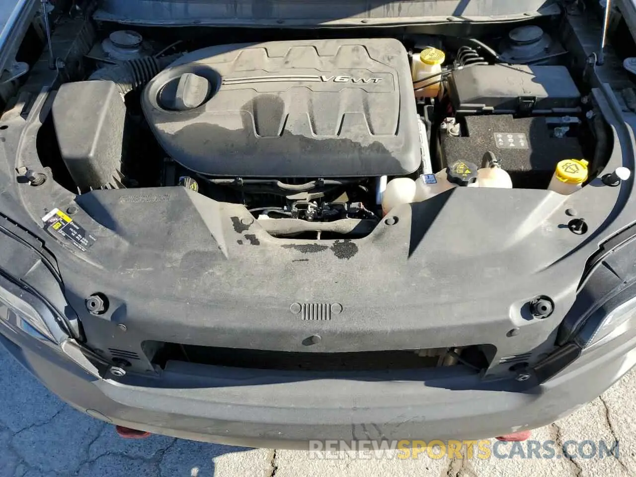 11 Photograph of a damaged car 1C4PJMBX7MD109017 JEEP CHEROKEE 2021