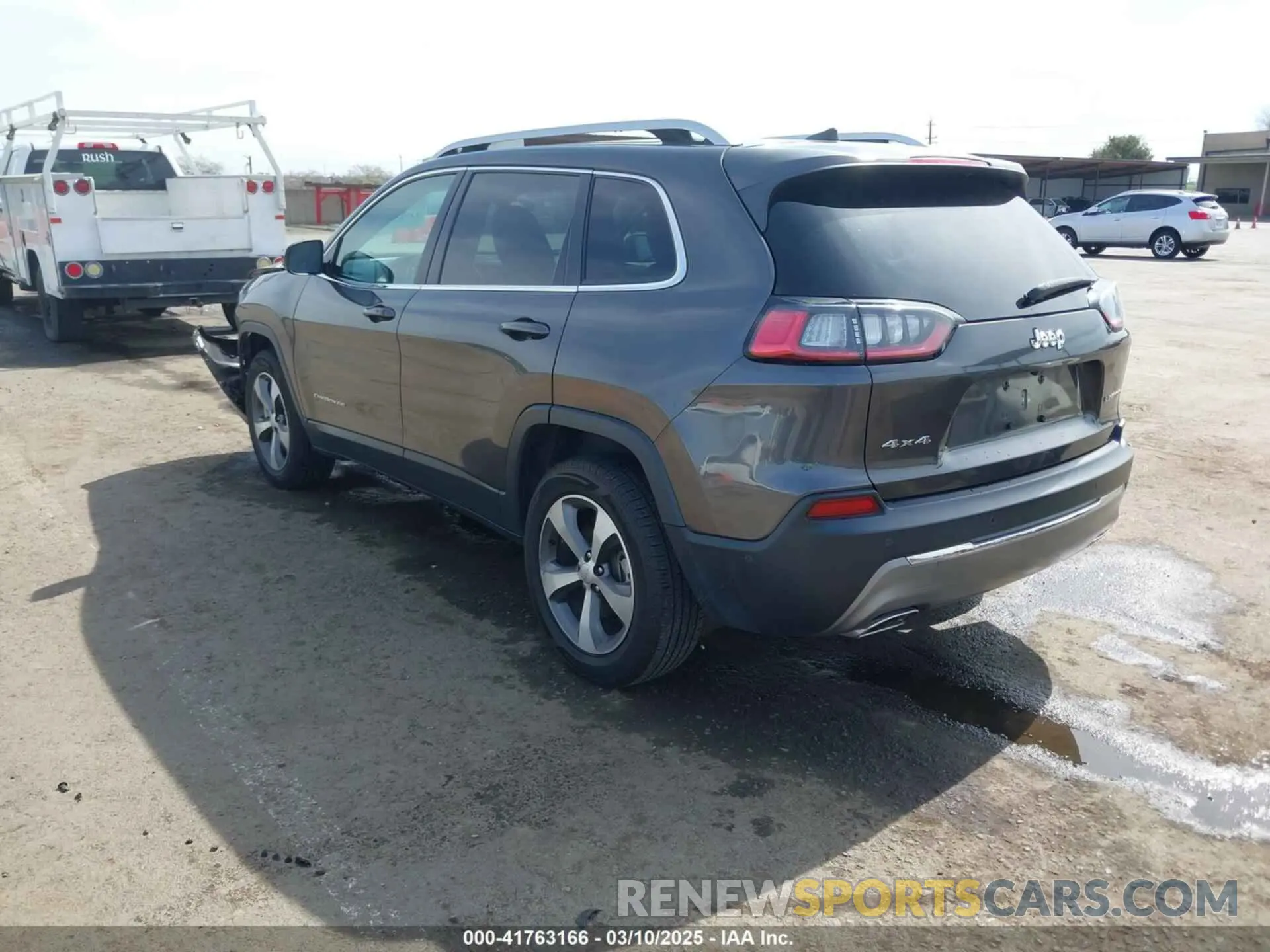 3 Photograph of a damaged car 1C4PJMDX0MD181058 JEEP CHEROKEE 2021